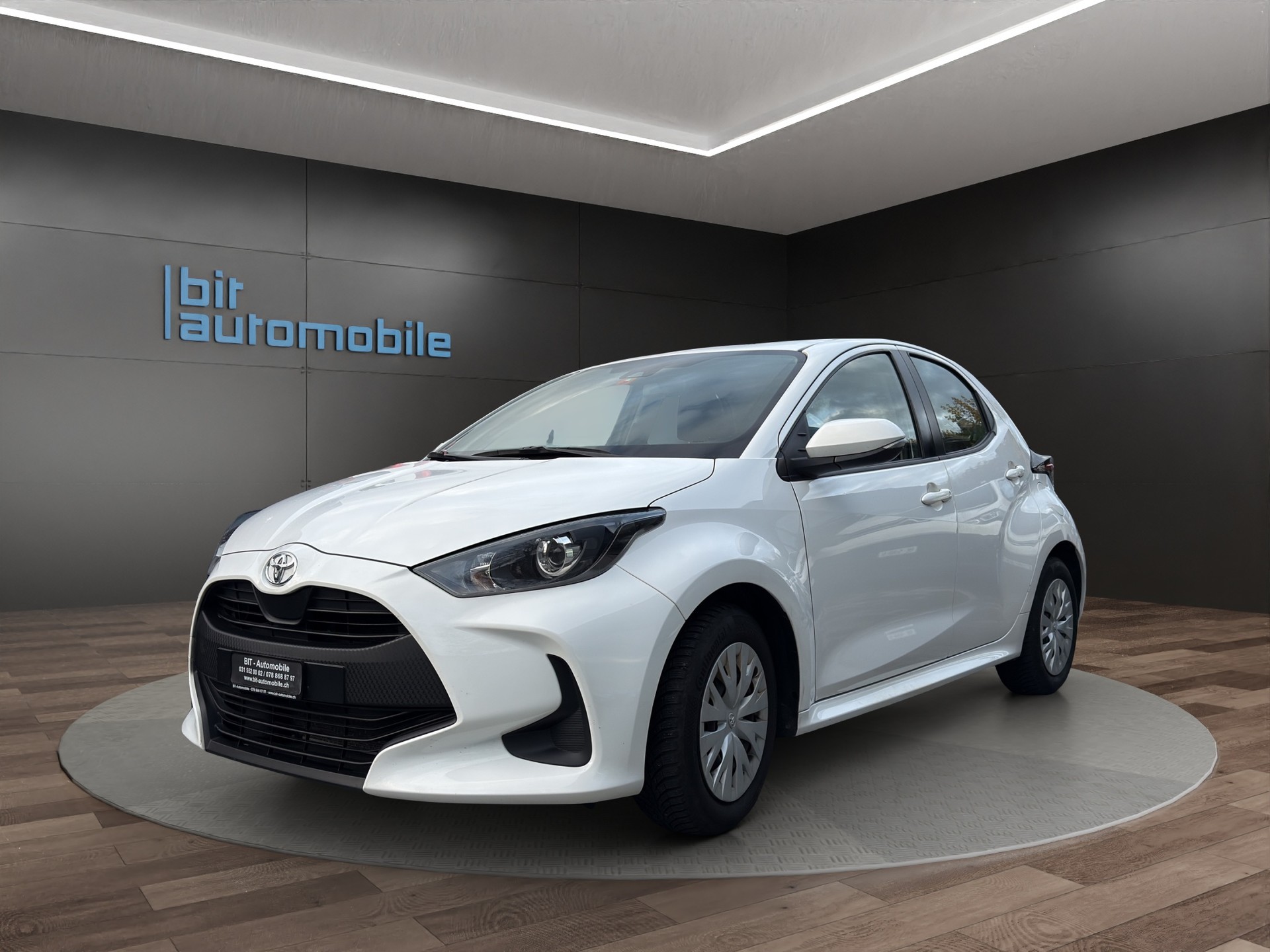 TOYOTA Yaris 1.0 Active