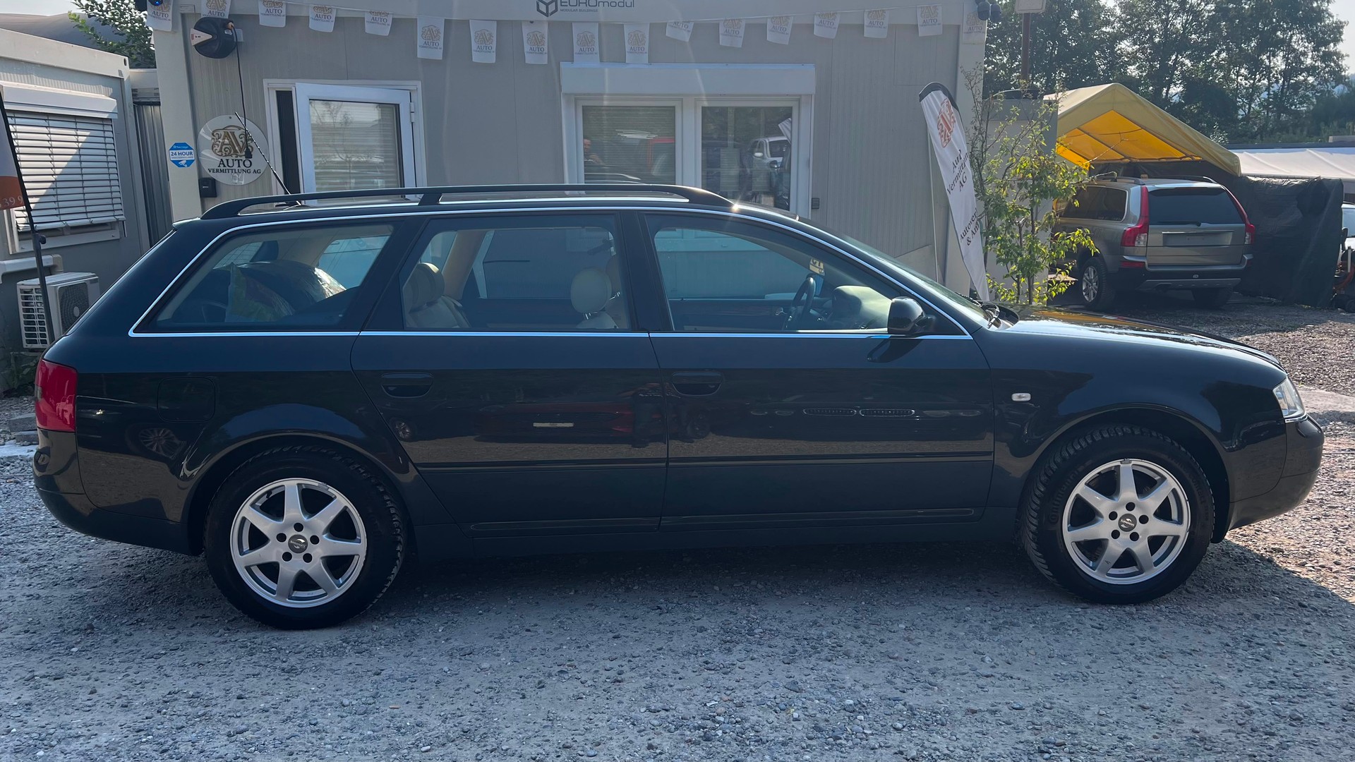 AUDI A6 Avant 2.4 Ambiente-image-8