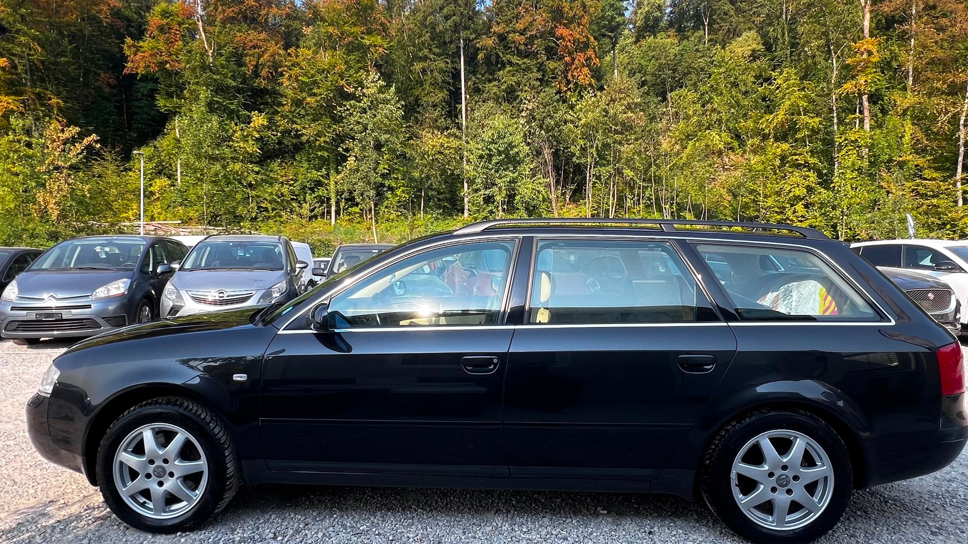 AUDI A6 Avant 2.4 Ambiente-showroom-element-1