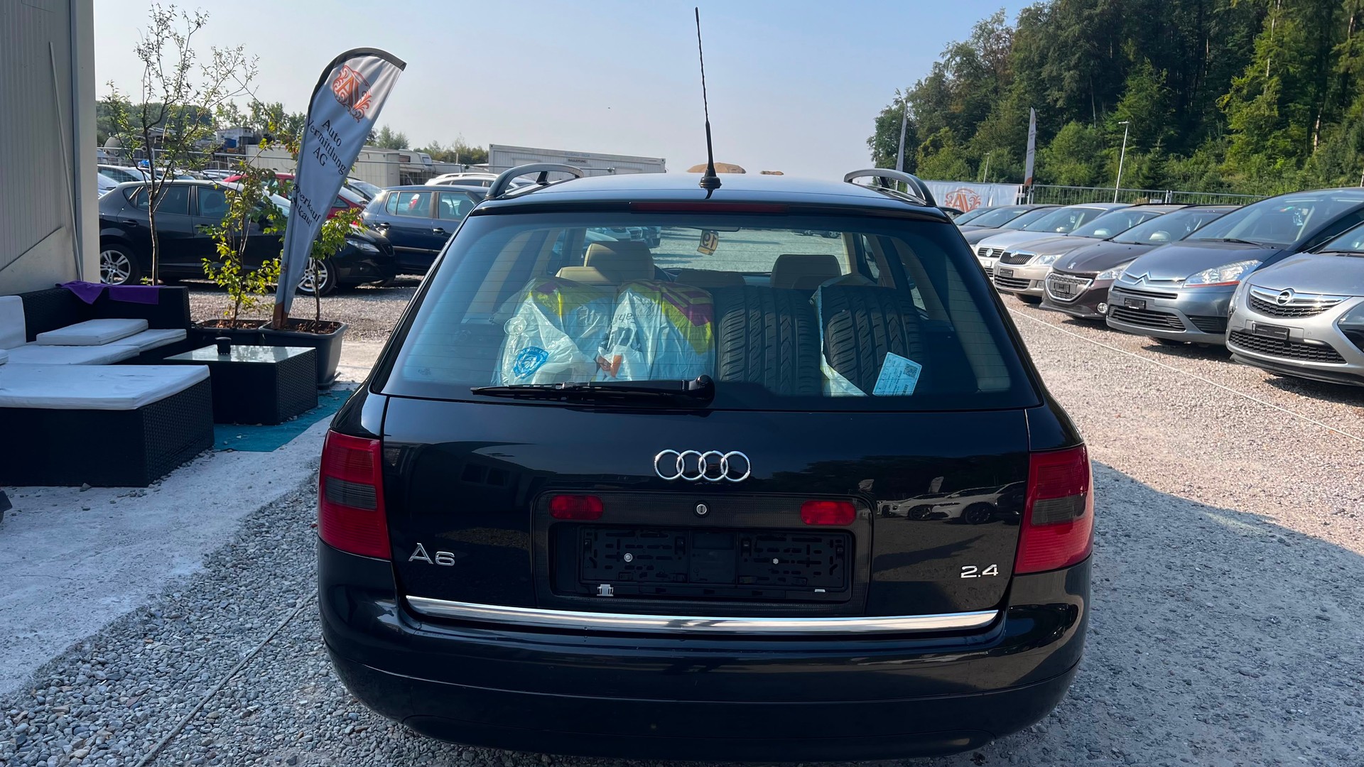 AUDI A6 Avant 2.4 Ambiente-showroom-element-3