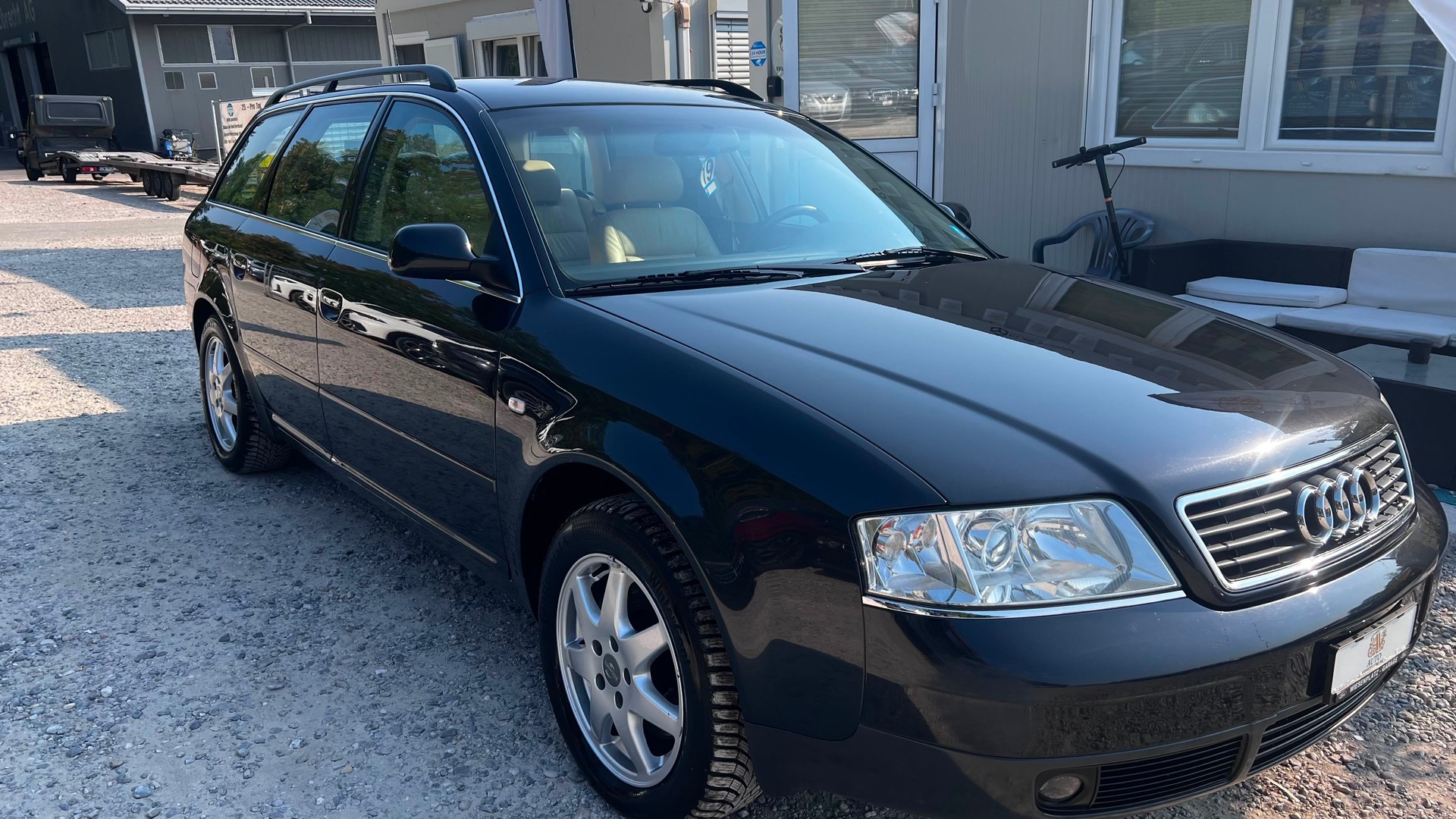 AUDI A6 Avant 2.4 Ambiente-image-7