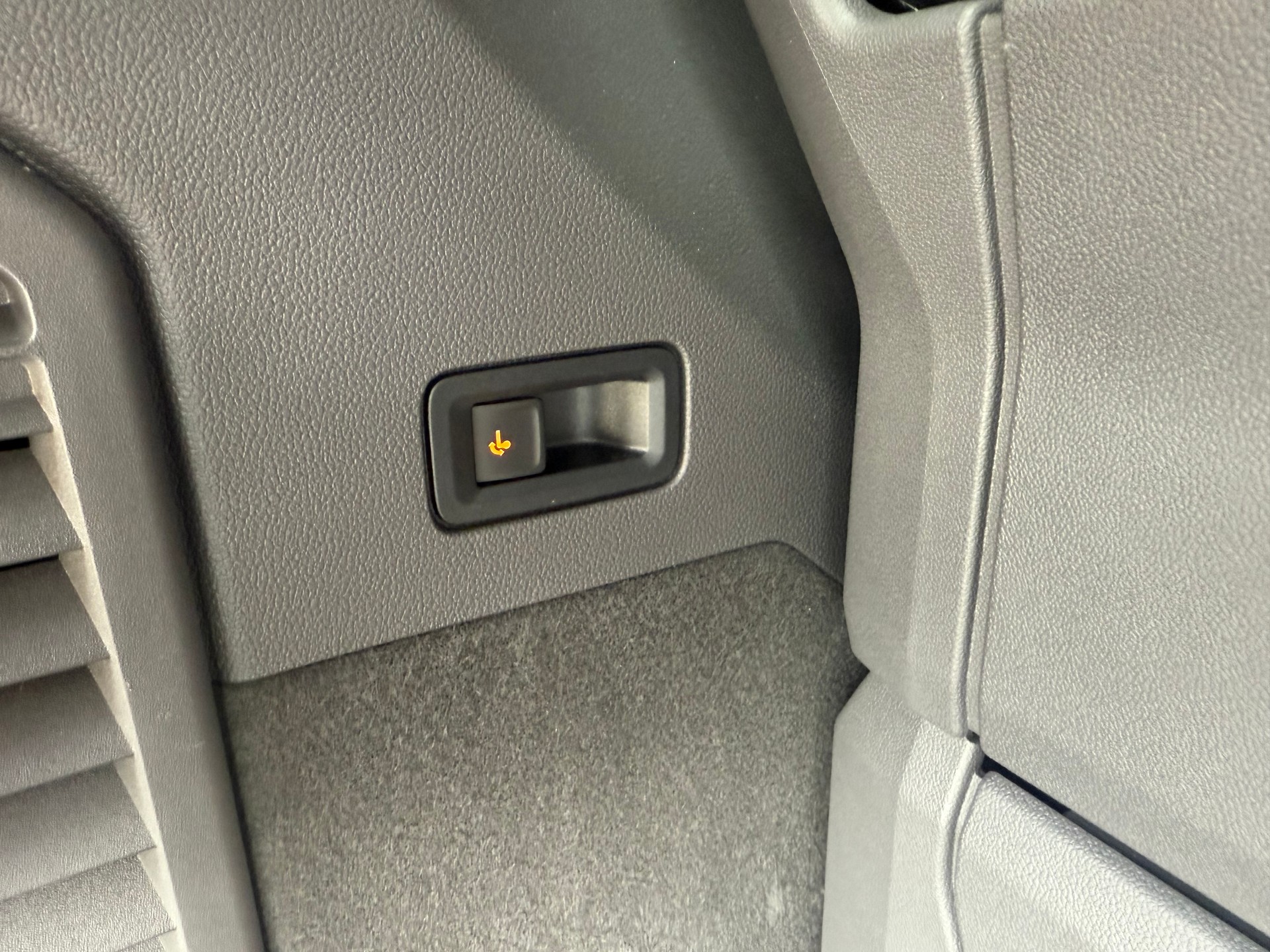 VW Multivan kurz 2.0 TDI Style DSG-image-10