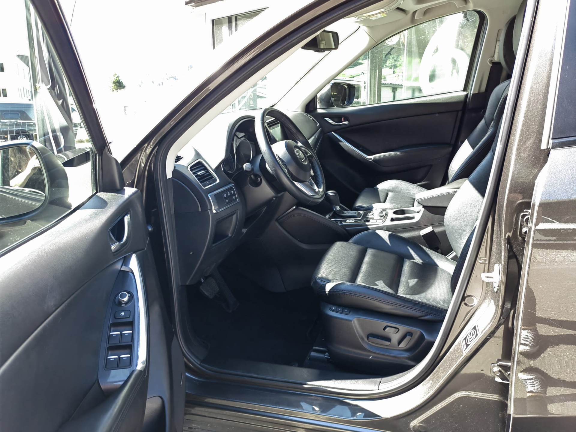 MAZDA CX-5 2.5 Revolution AWD-image-1