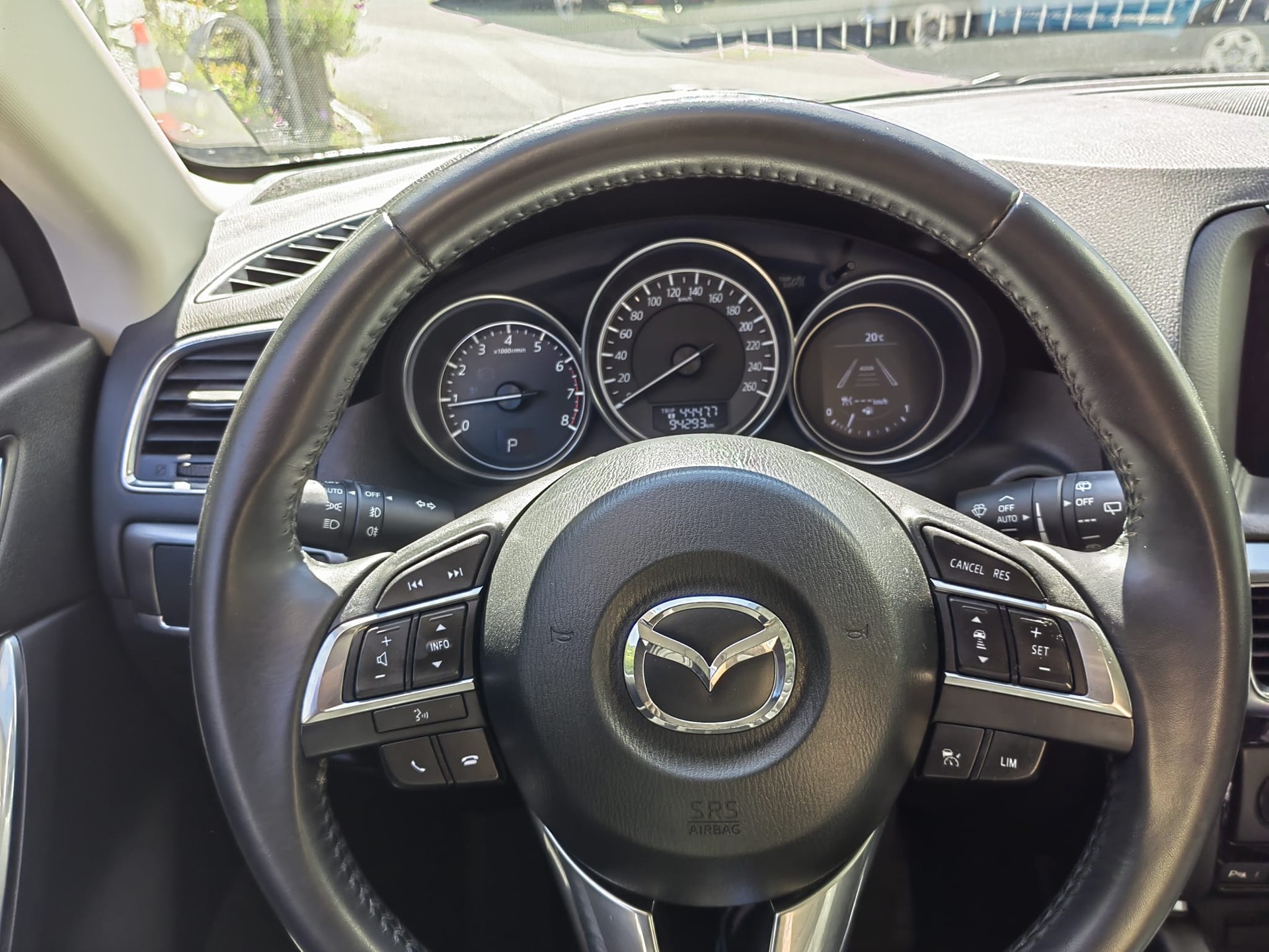 MAZDA CX-5 2.5 Revolution AWD-image-8