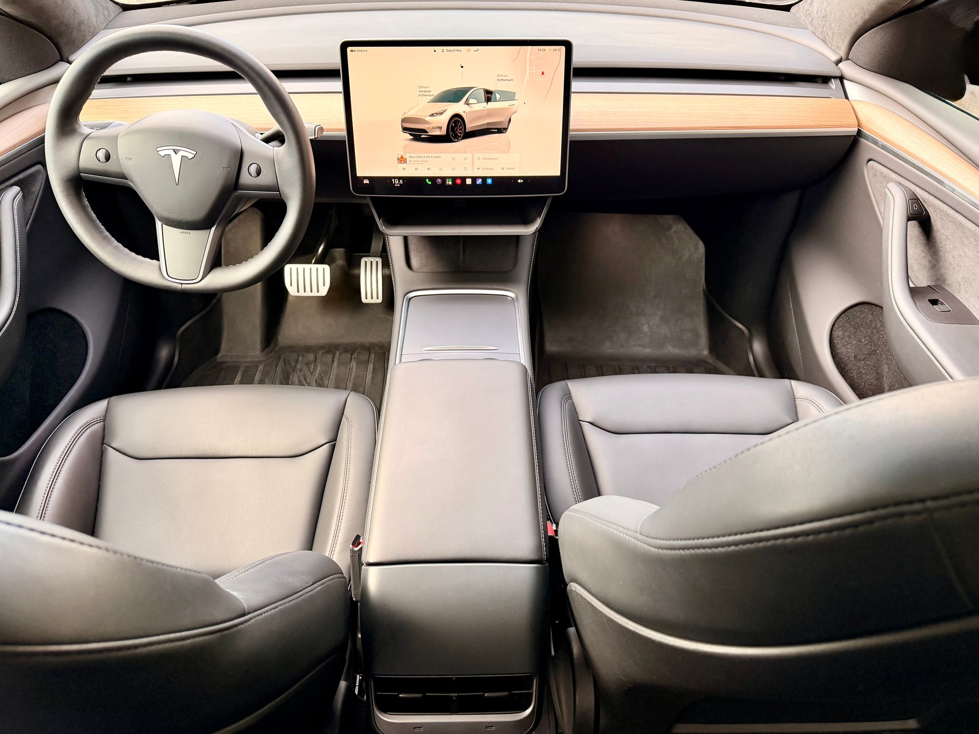 TESLA Model Y Performance-image-13