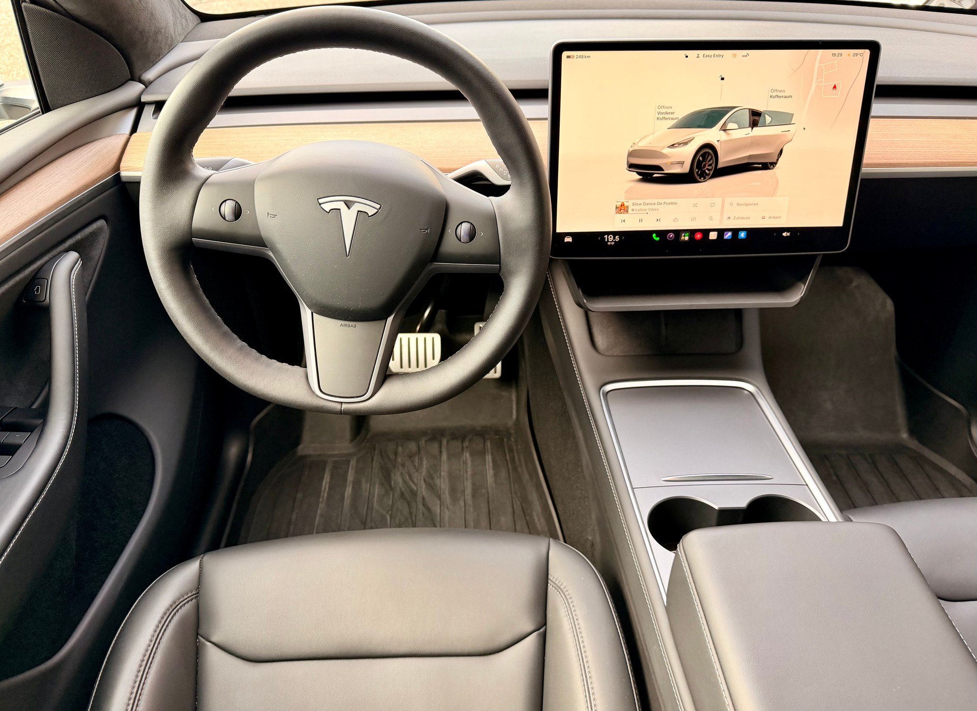 TESLA Model Y Performance-image-12