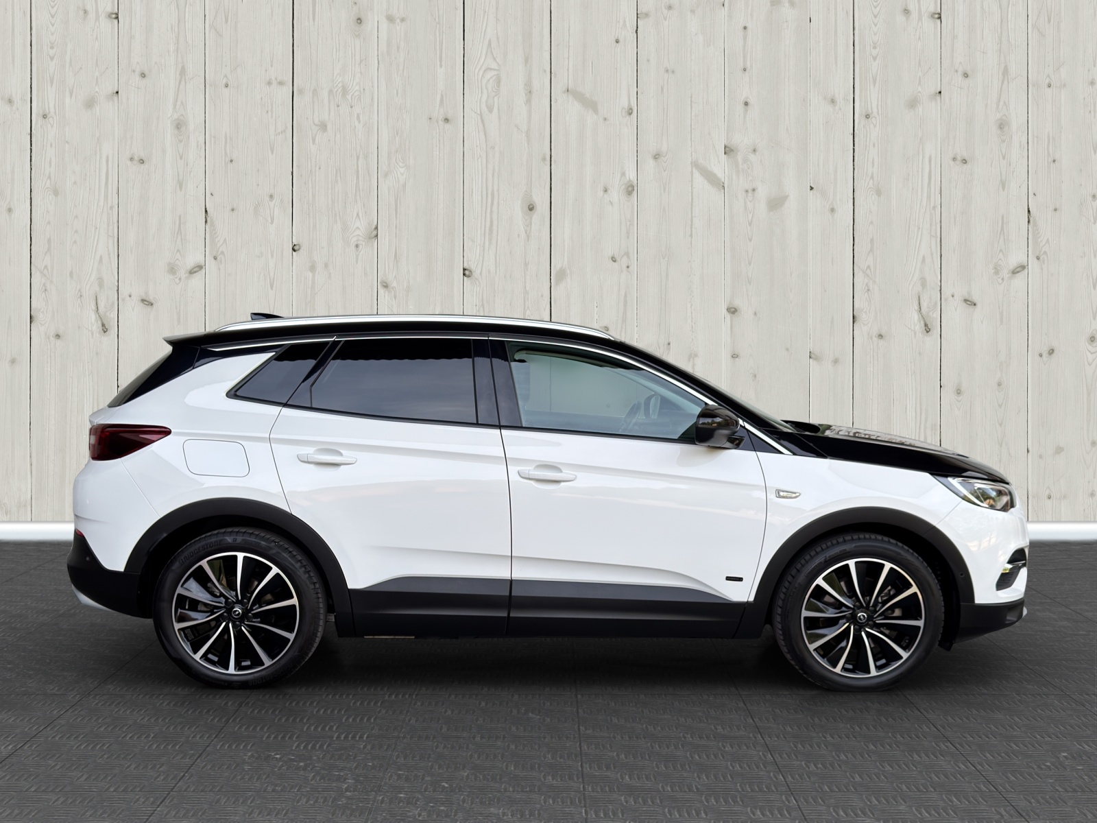 OPEL Grandland X 1.6 Hybrid4 Excellence Automatik-image-7