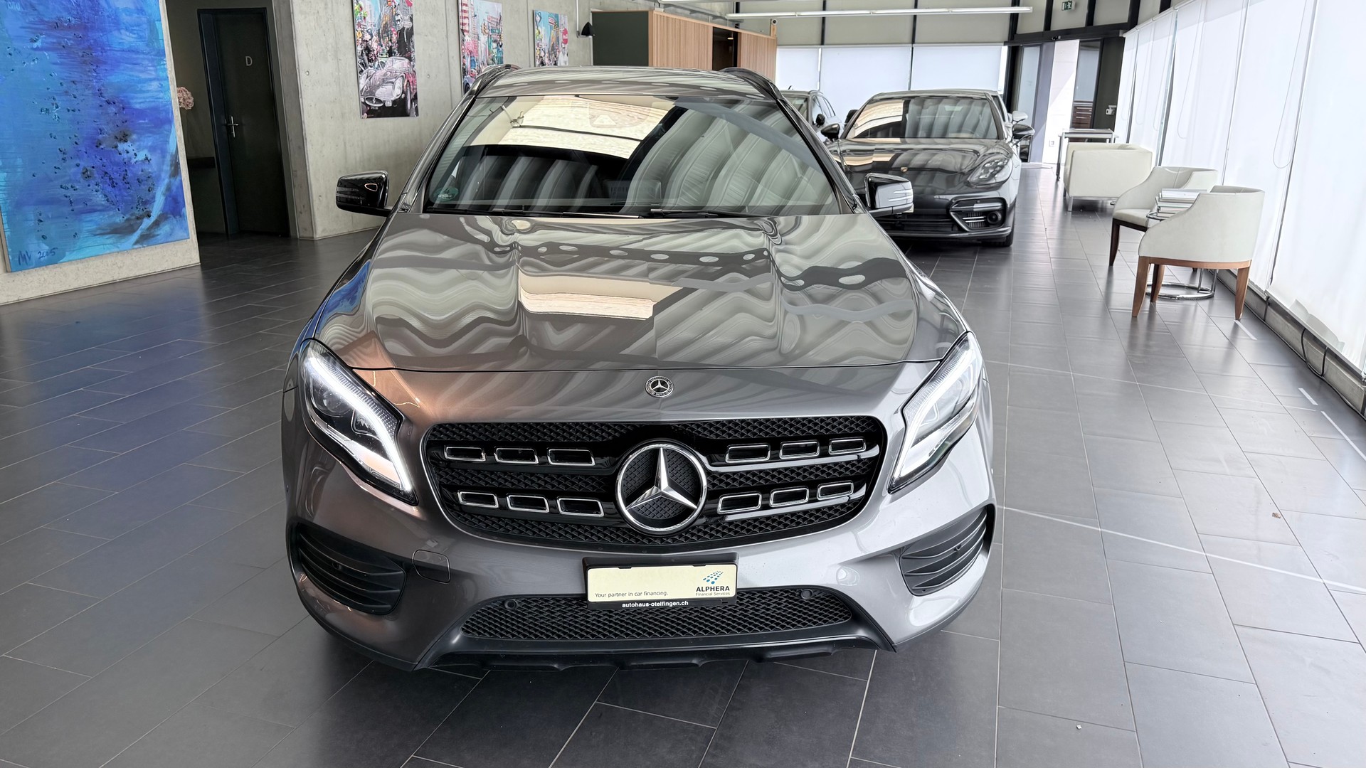 MERCEDES-BENZ GLA 250 AMG Line 4m-image-4
