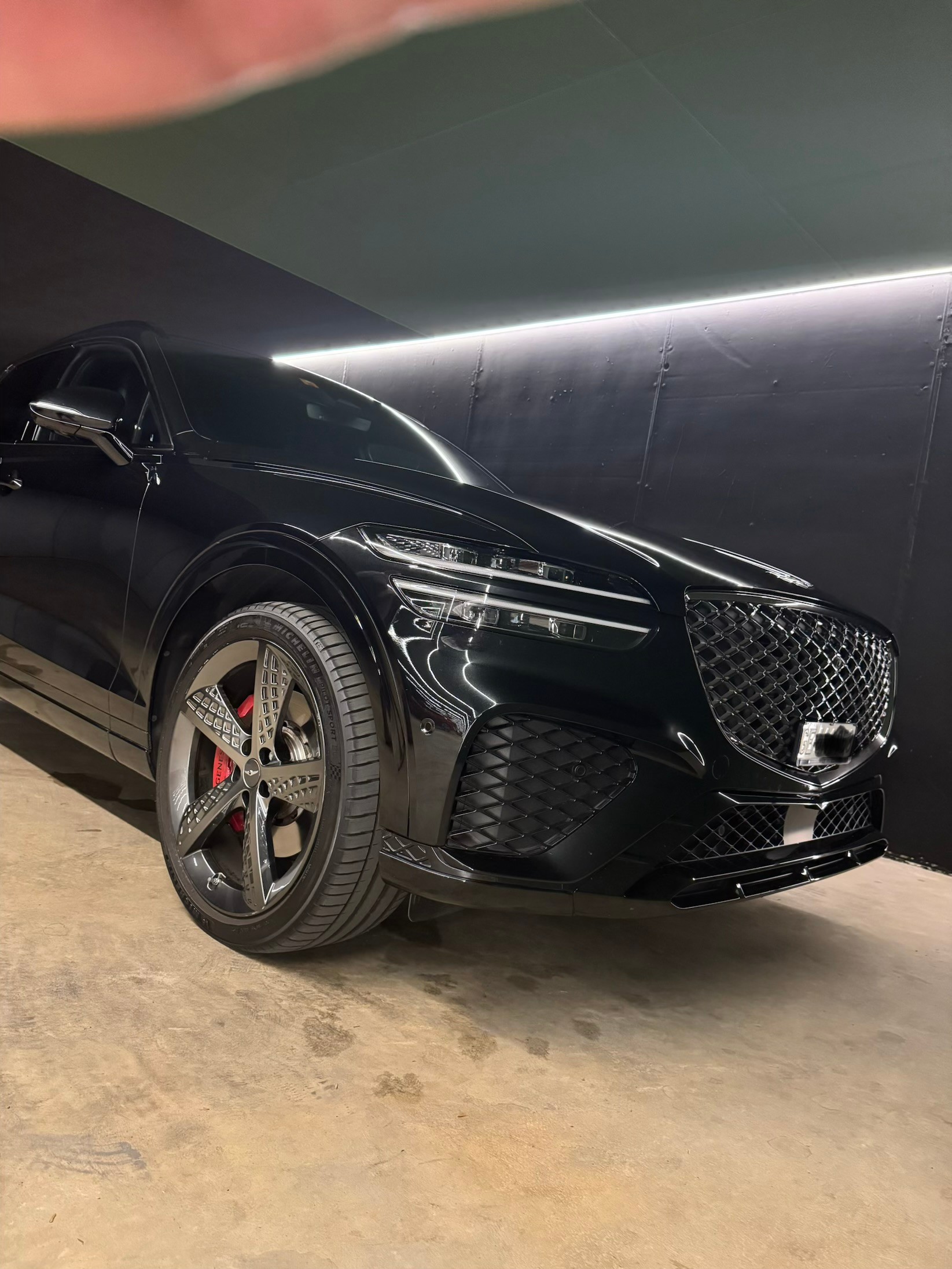 GENESIS 2.5T Sport full option-image-1