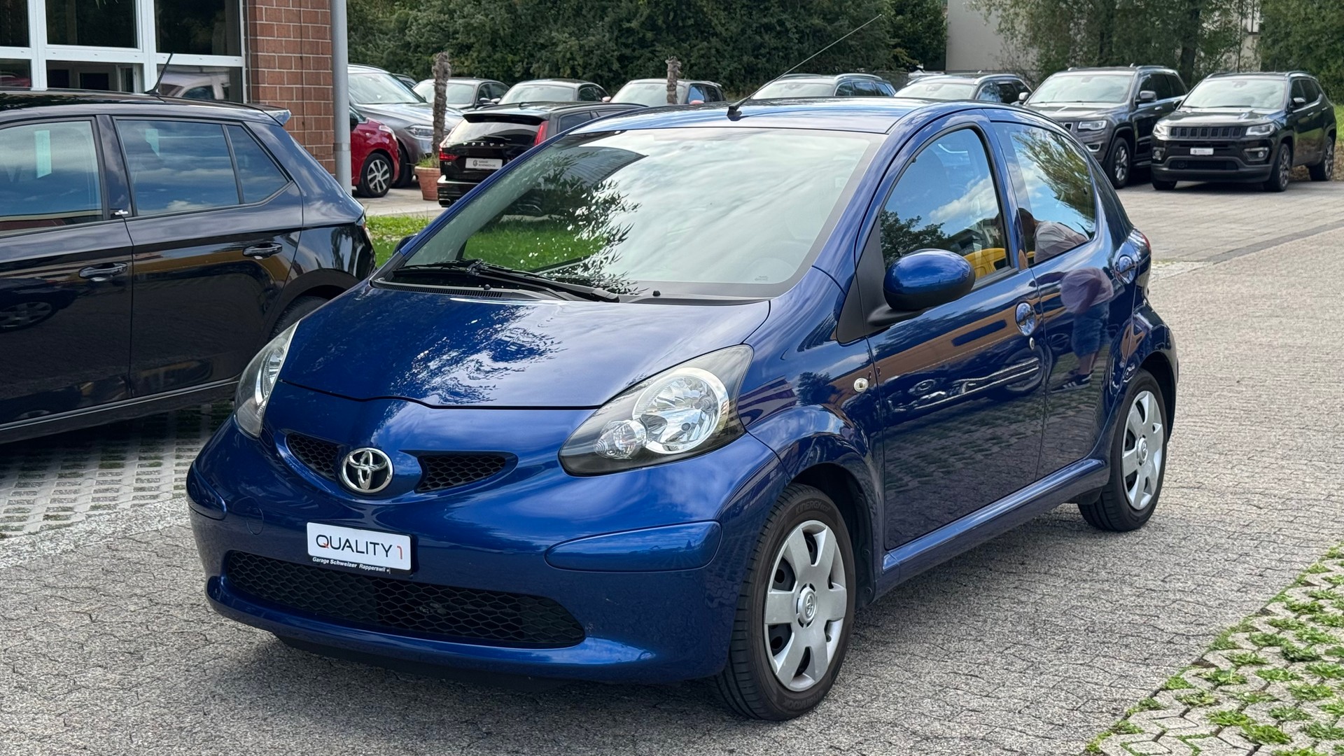 TOYOTA Aygo 1.0 Linea Terra-image-1