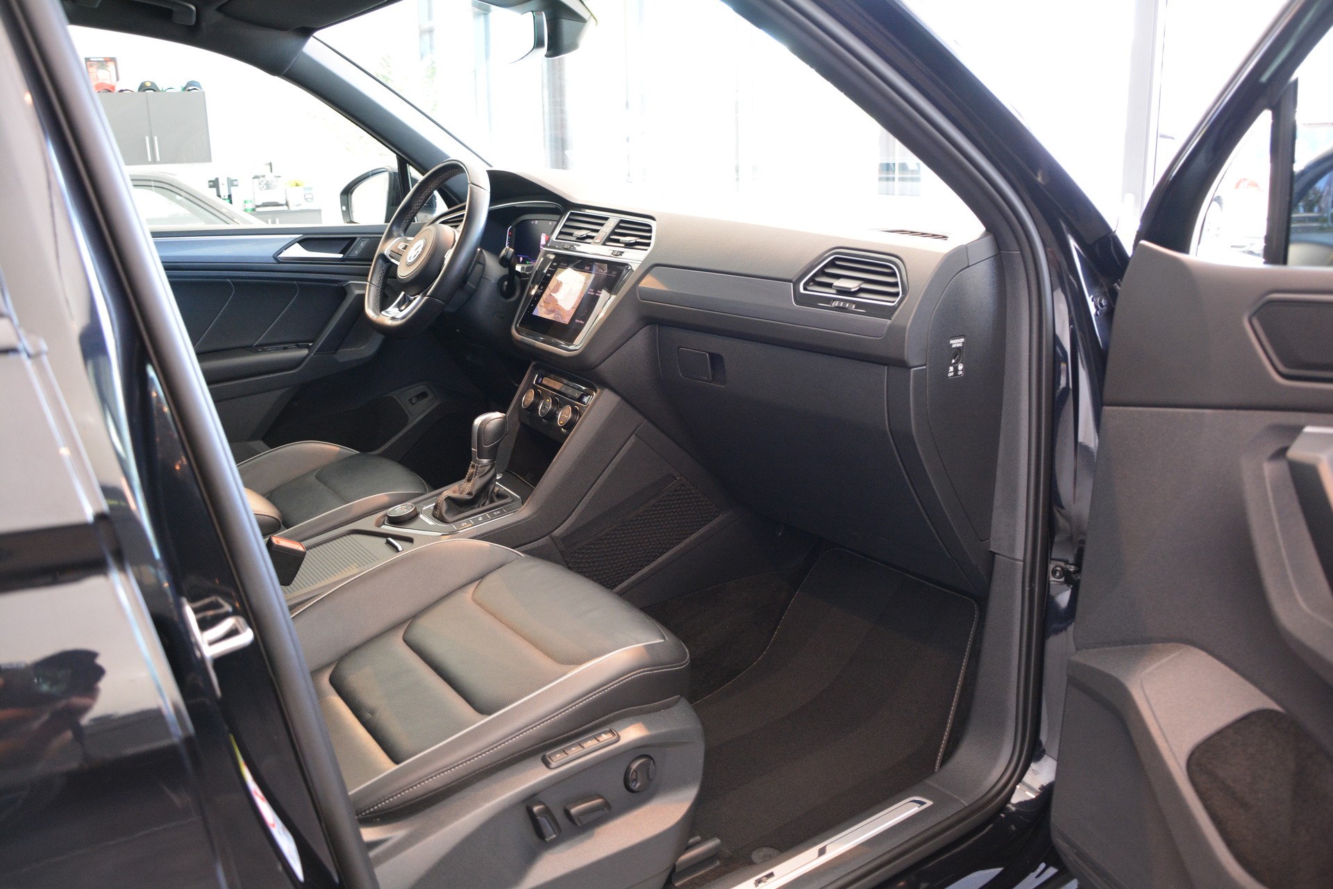 VW Tiguan 2.0TSI Highline 4Motion DSG-image-13