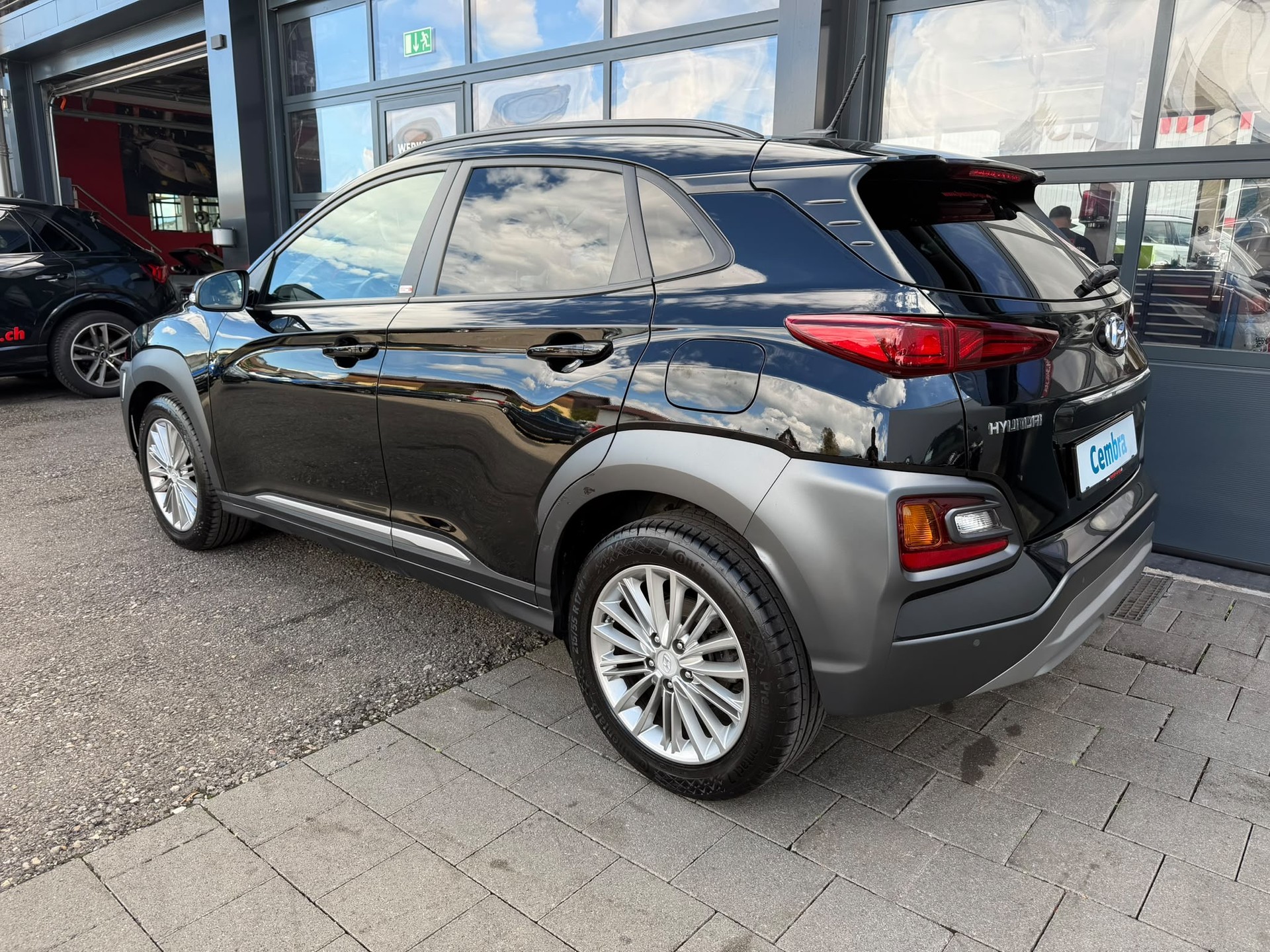 HYUNDAI Kona 1.0 T-GDi Launch Plus 2WD-showroom-element-3