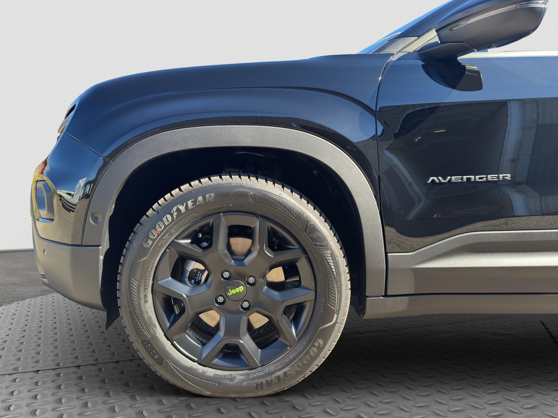 JEEP Avenger 1.2 MHEV Overland 4xe-image-21