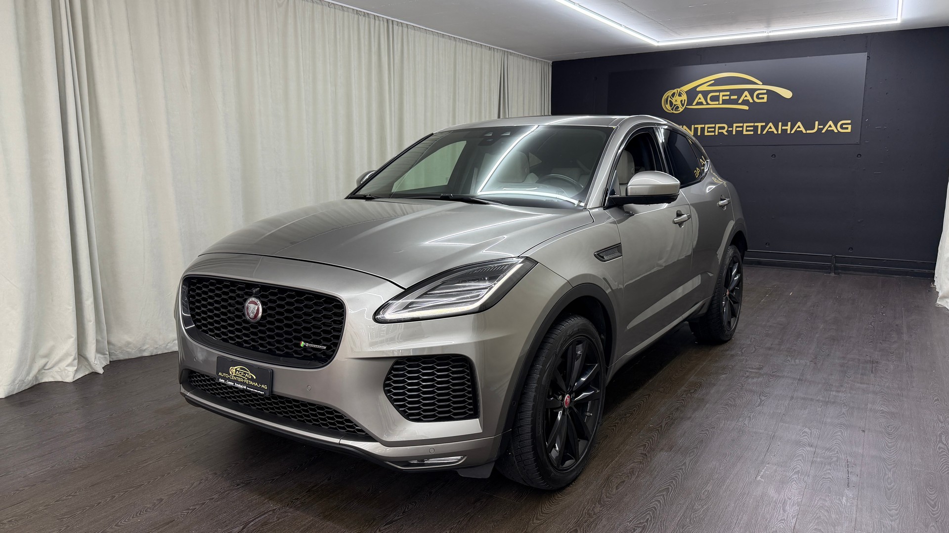 JAGUAR E-Pace 2.0d D240 R-Dynamic SE AWD Automatik