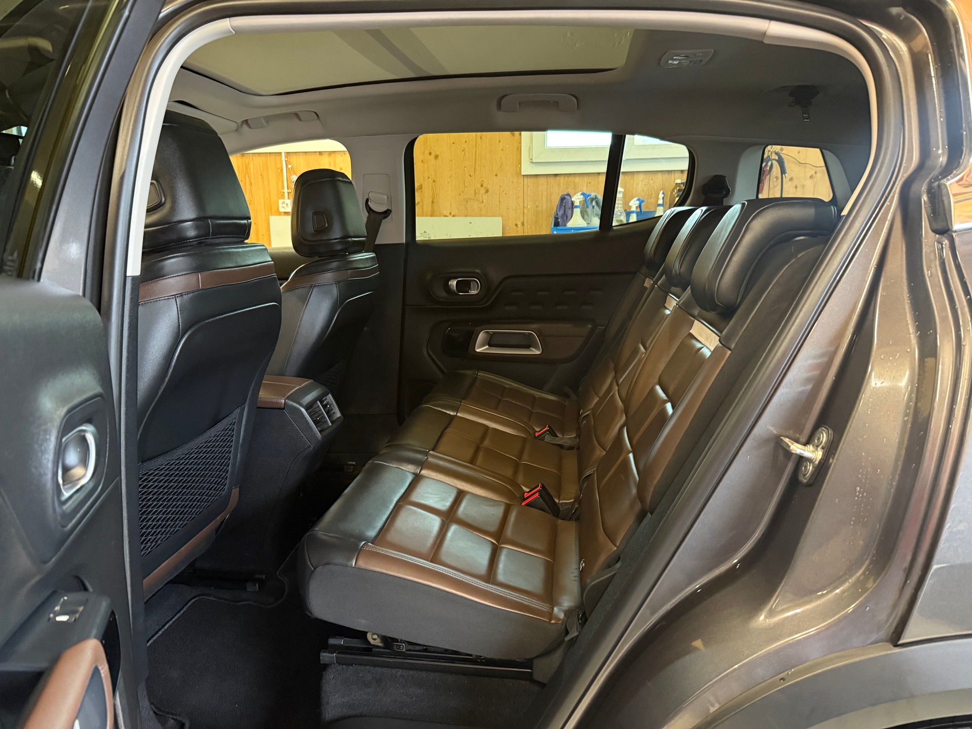 CITROEN C5 Aircross 1.6i PureTech Shine EAT8-image-7