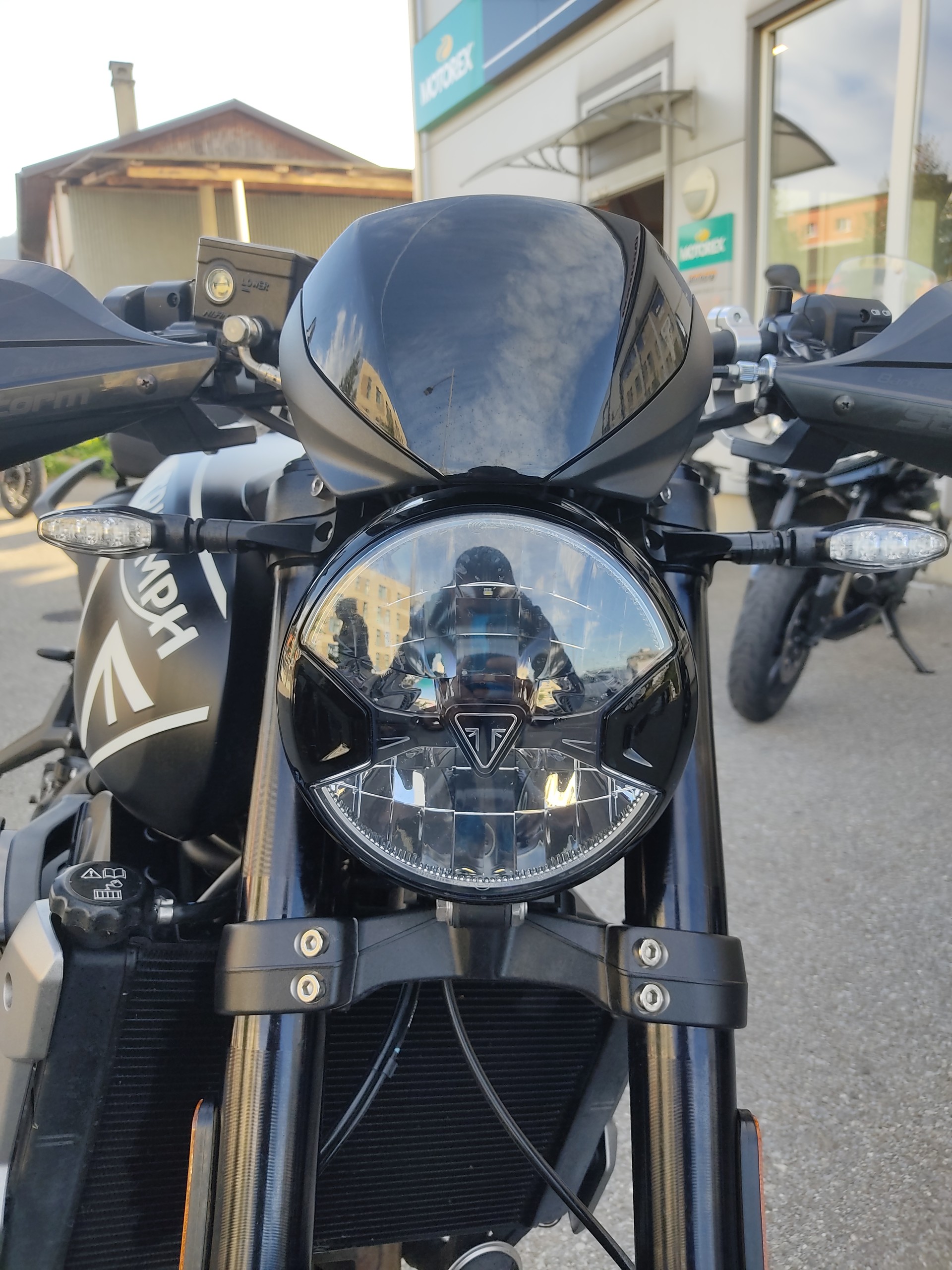 TRIUMPH Trident 660-image-6