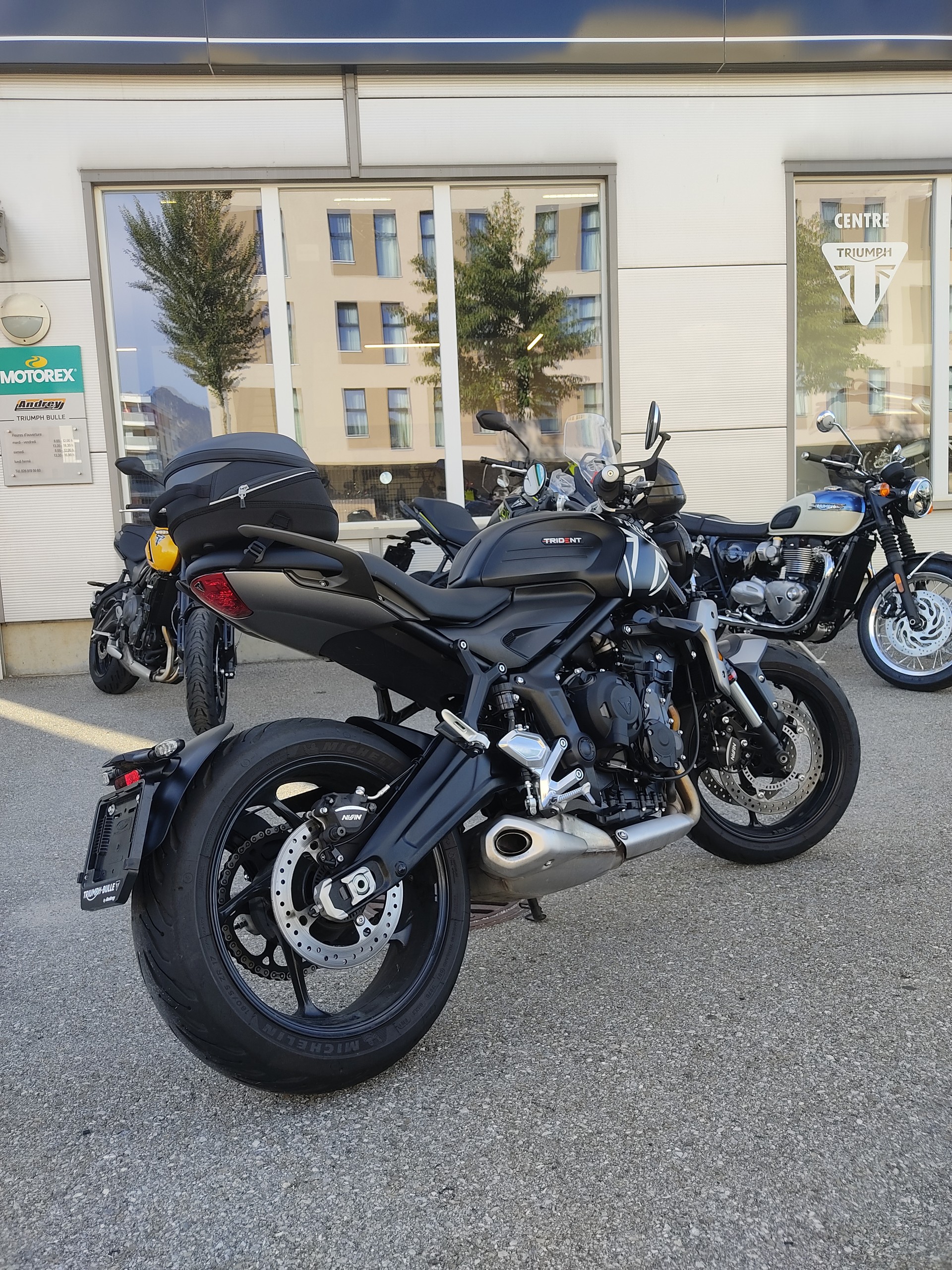 TRIUMPH Trident 660-image-2