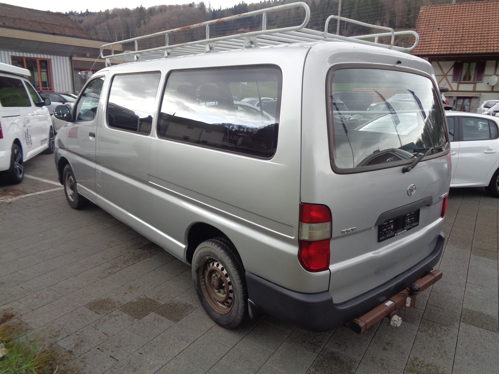 TOYOTA Hiace D-4D Kombi LWB-showroom-element-2