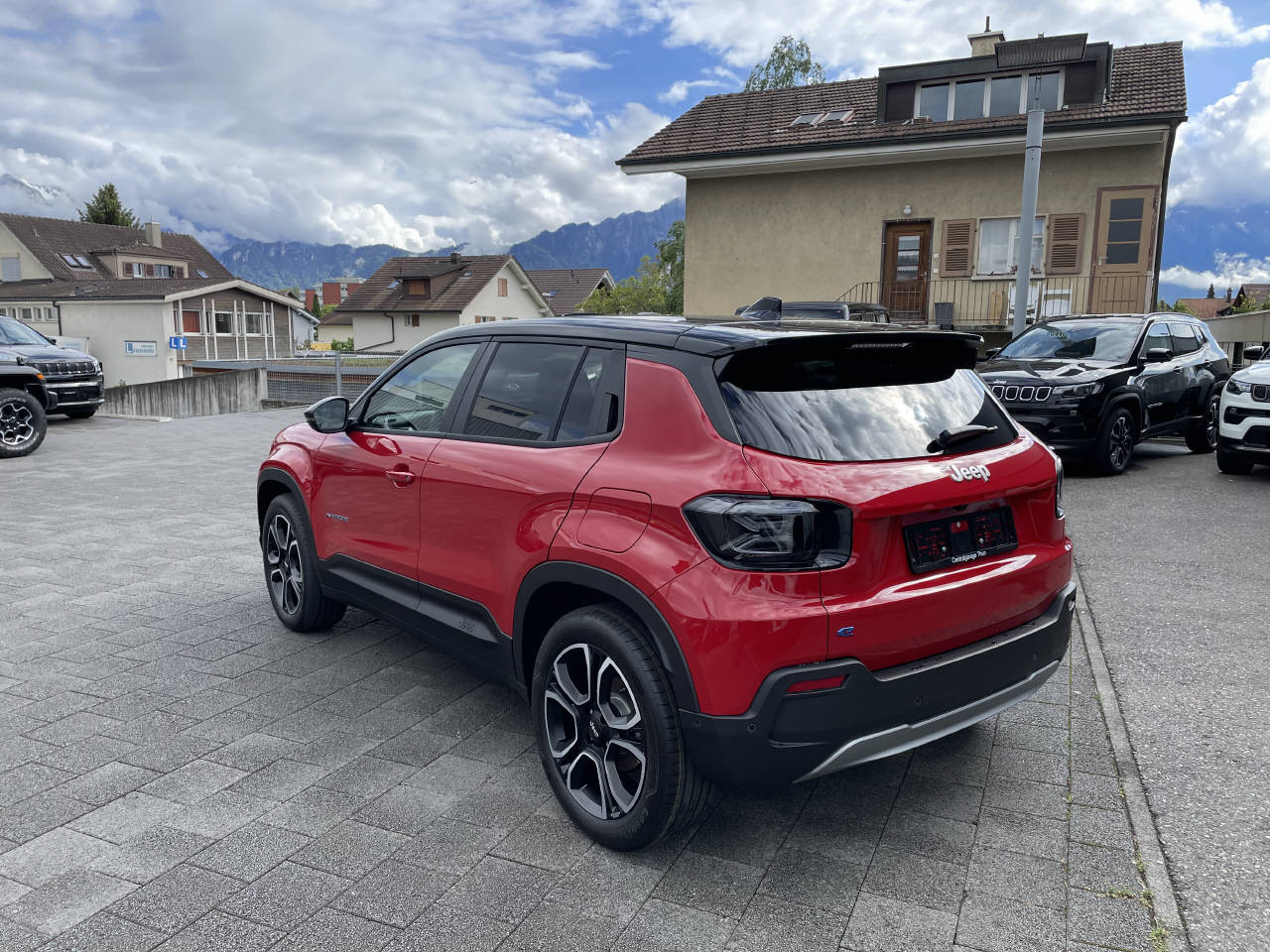 JEEP Avenger Summit-image-2