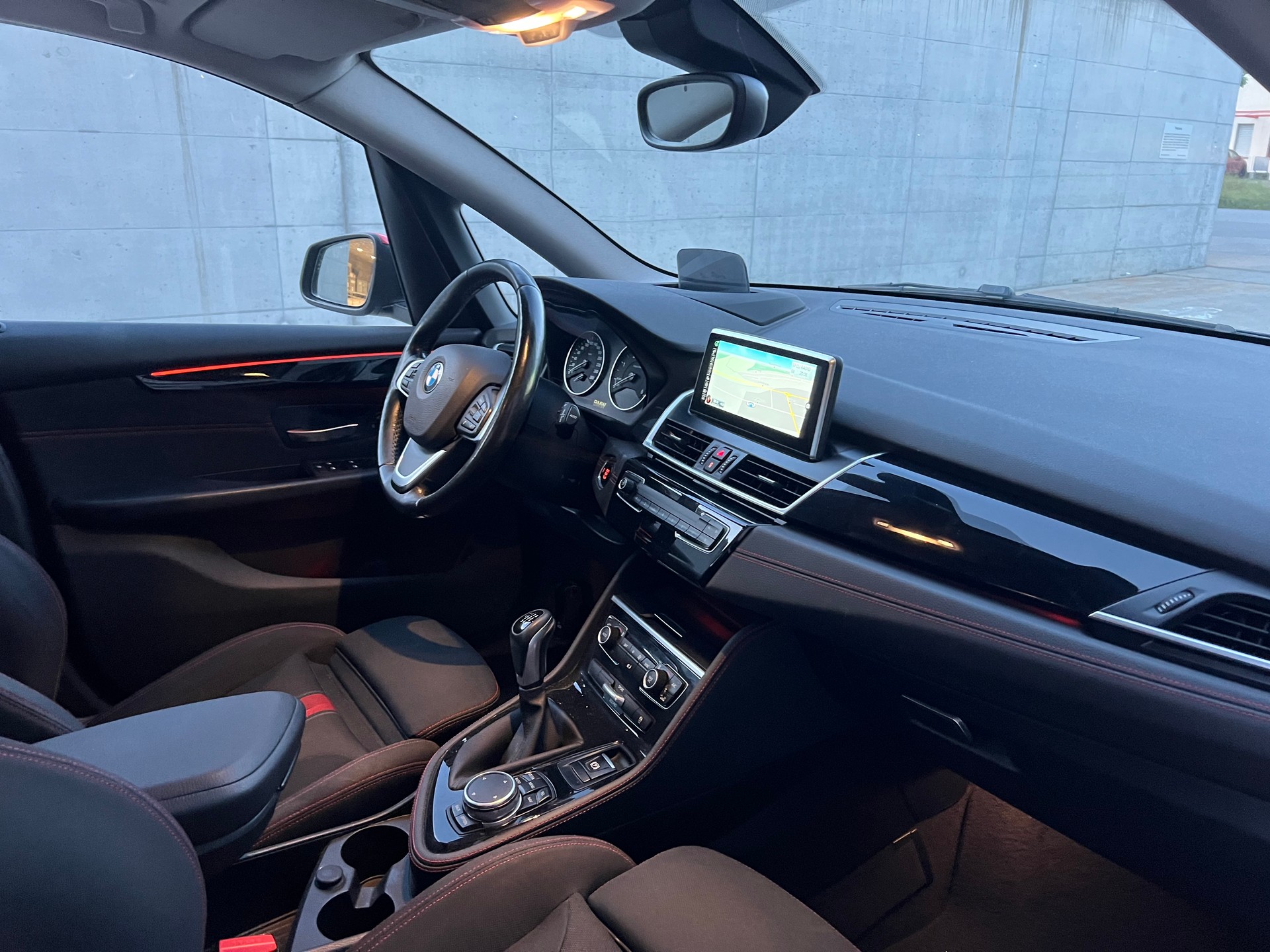 BMW 218d Active Tourer Sport Line-image-14