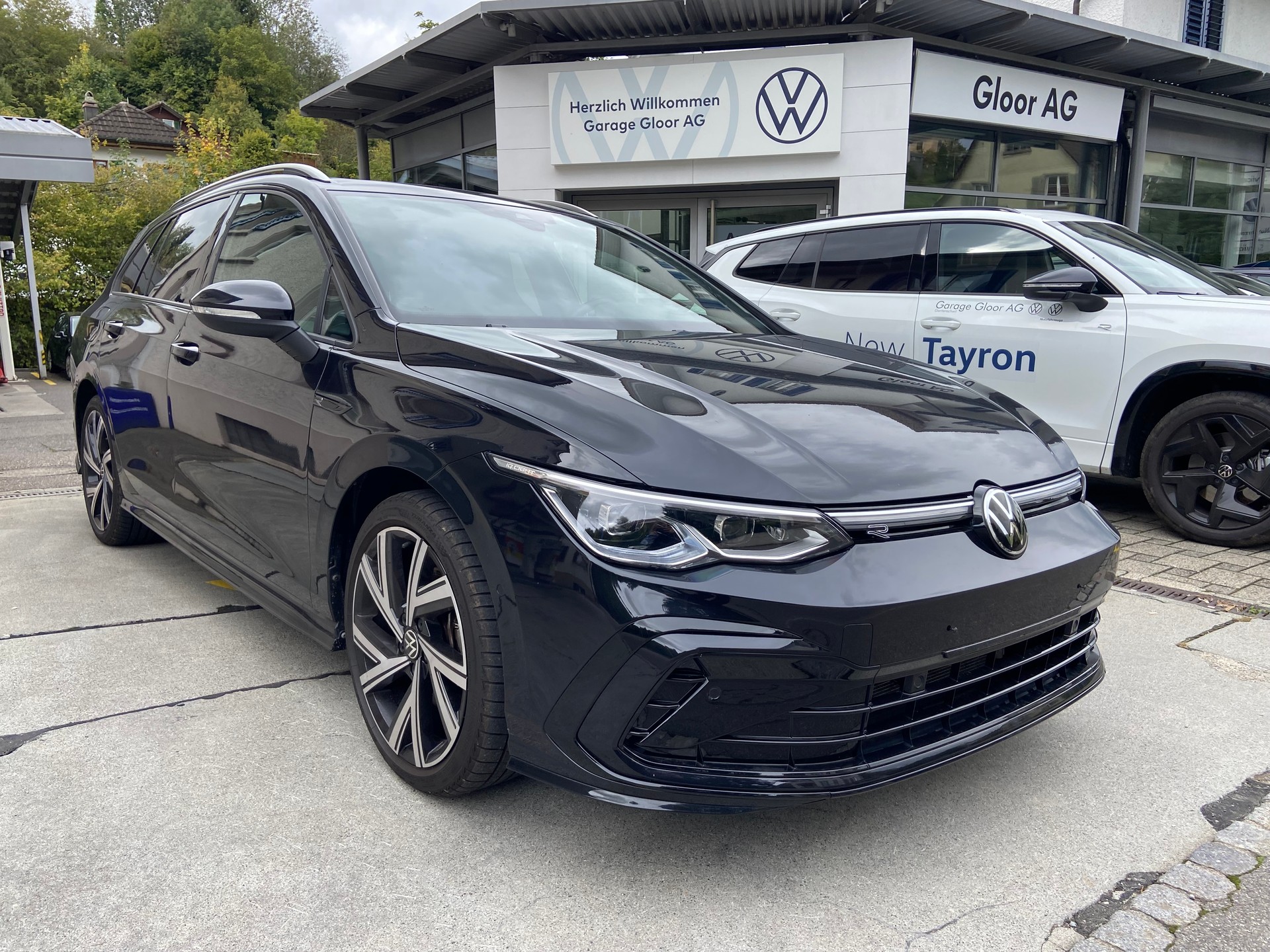 VW Golf Variant 2.0 TSI R-Line DSG-showroom-element-1