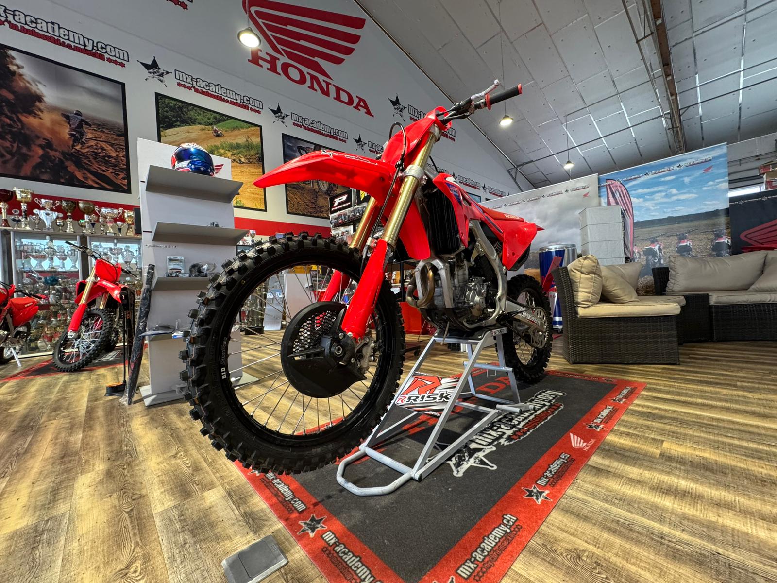 HONDA CRF 250 R *Schulmotorrad*-image-2