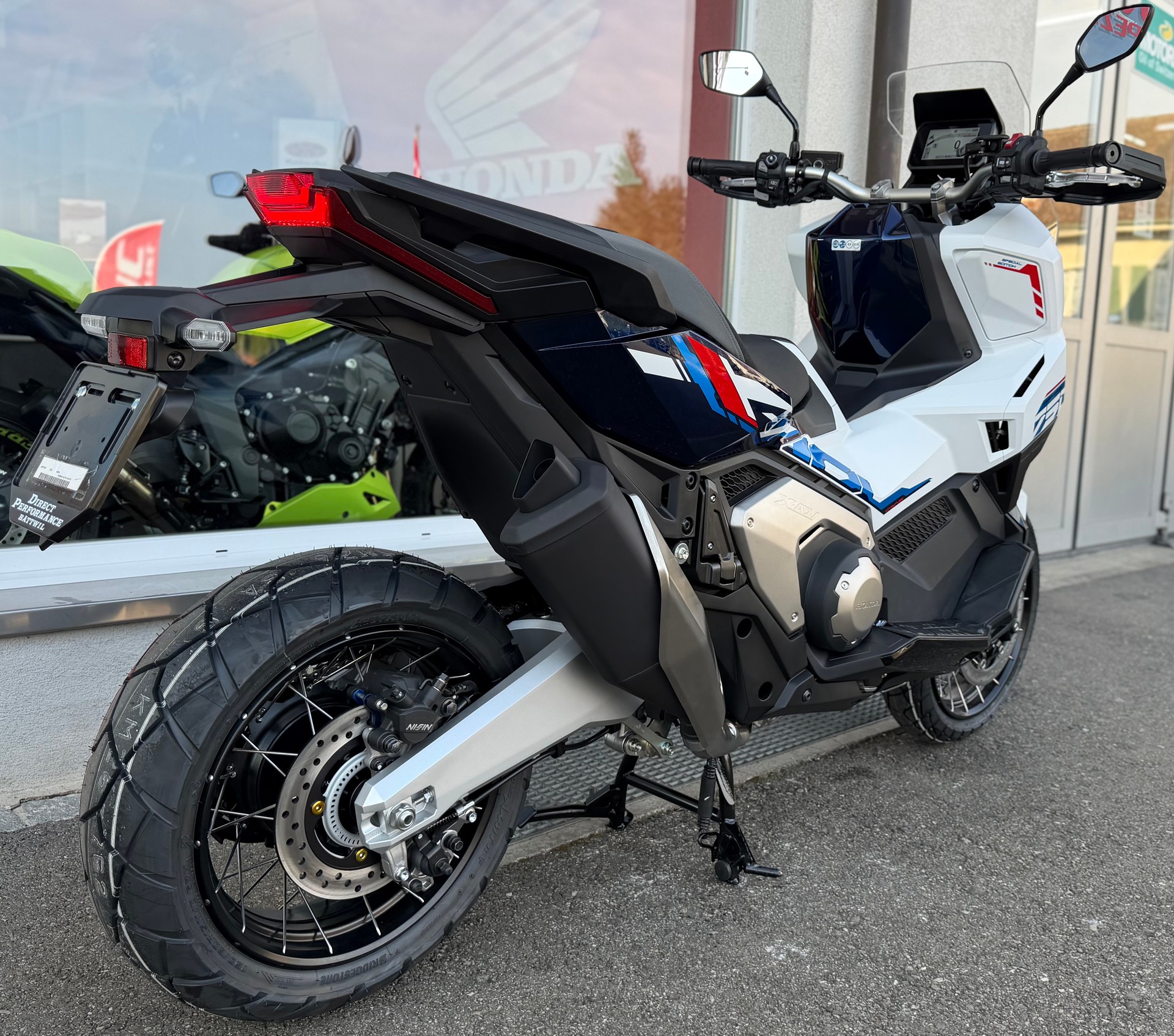 HONDA X-ADV 750 X-ADV 750 - TFT Konnektivität - Special Edition-showroom-element-3