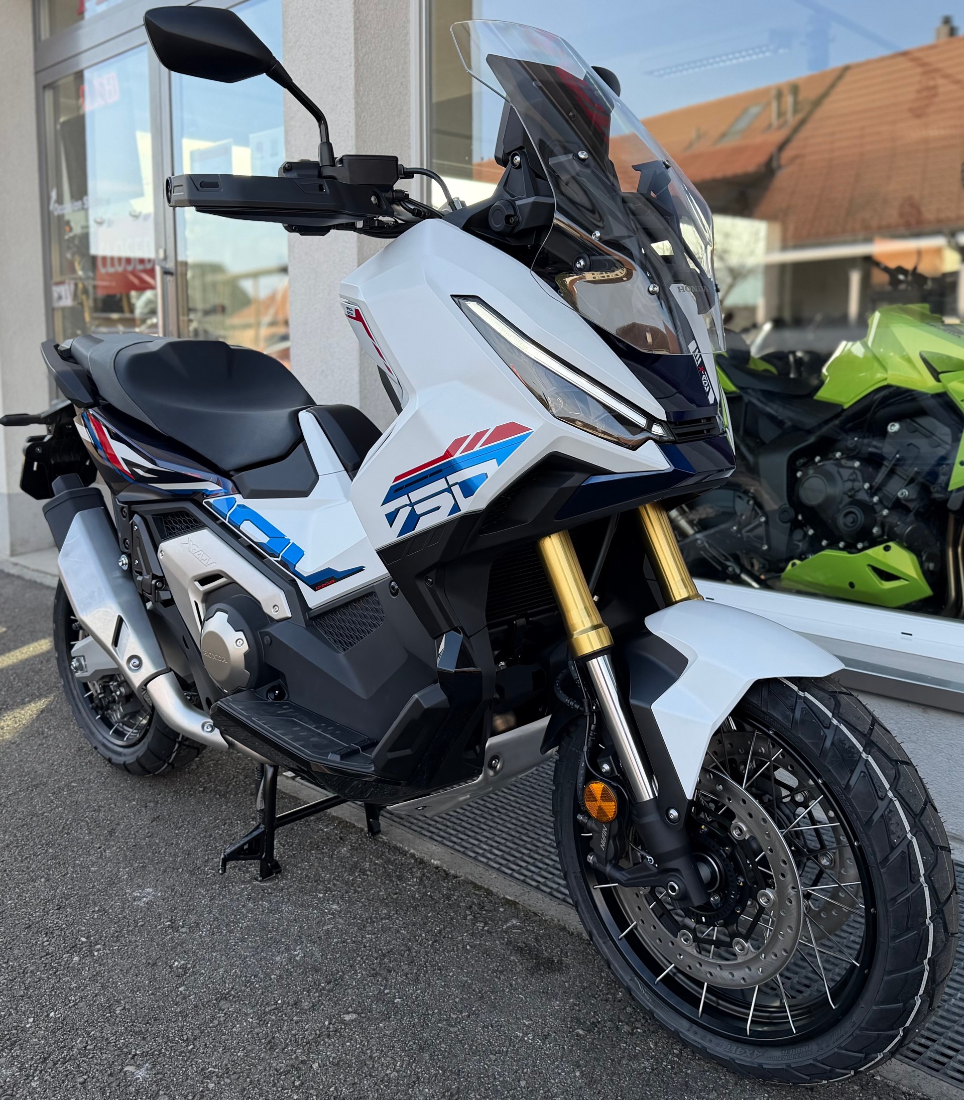 HONDA X-ADV 750 X-ADV 750 - TFT Konnektivität - Special Edition-showroom-element-2