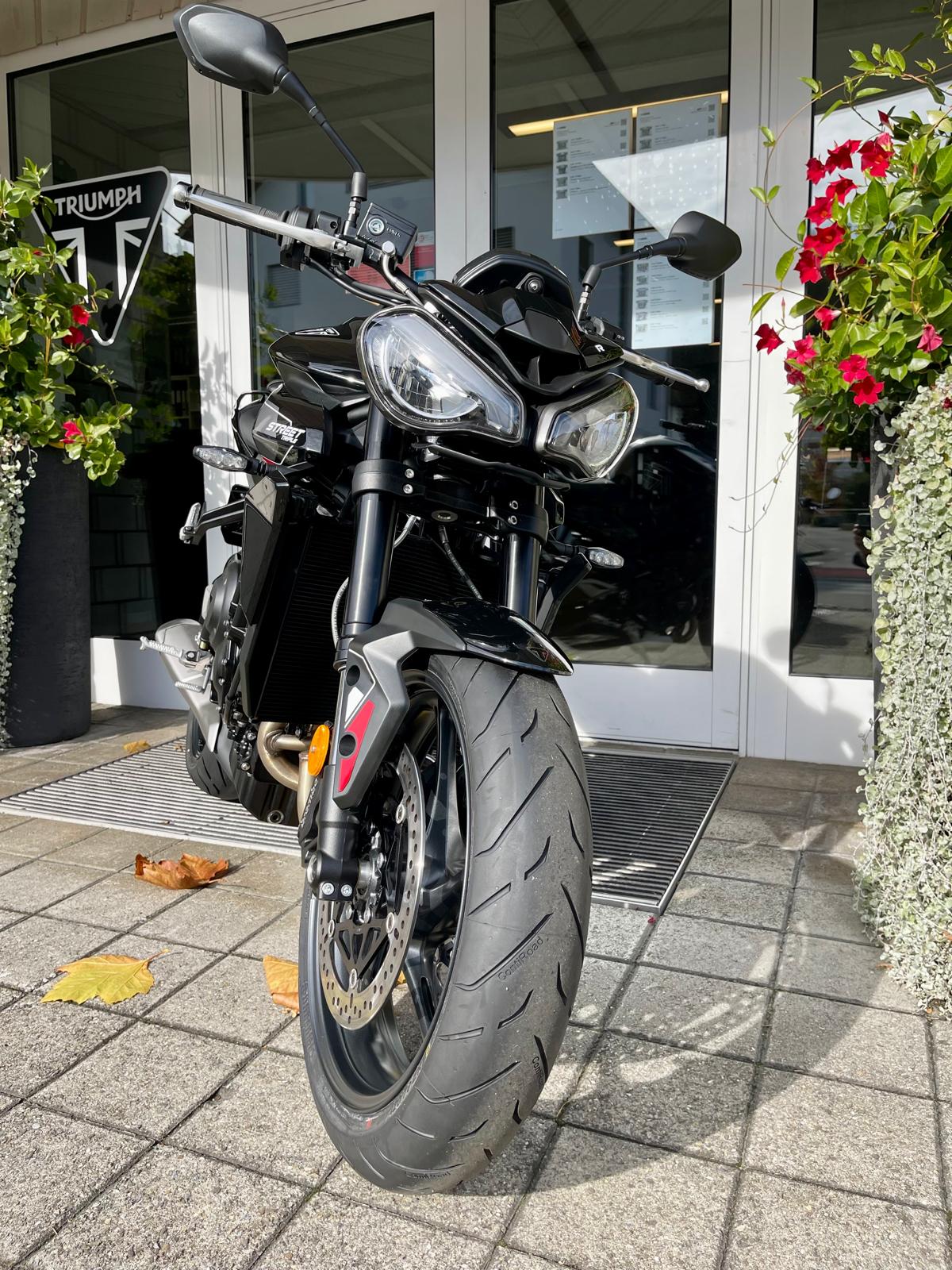 TRIUMPH Street Triple 765 R A2-image-5