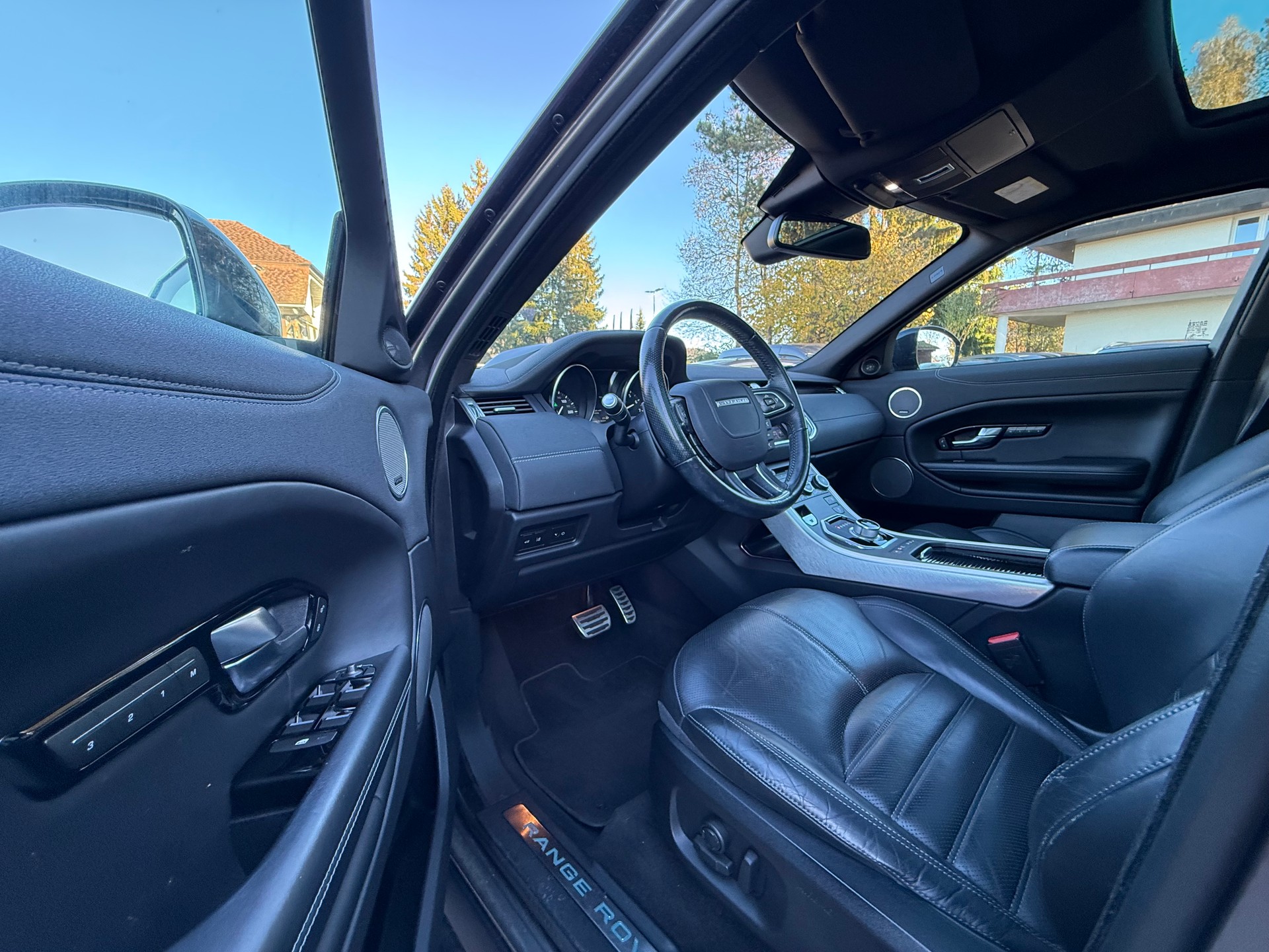 LAND ROVER Range Rover Evoque 2.0 Si4 HSE AT9-image-8