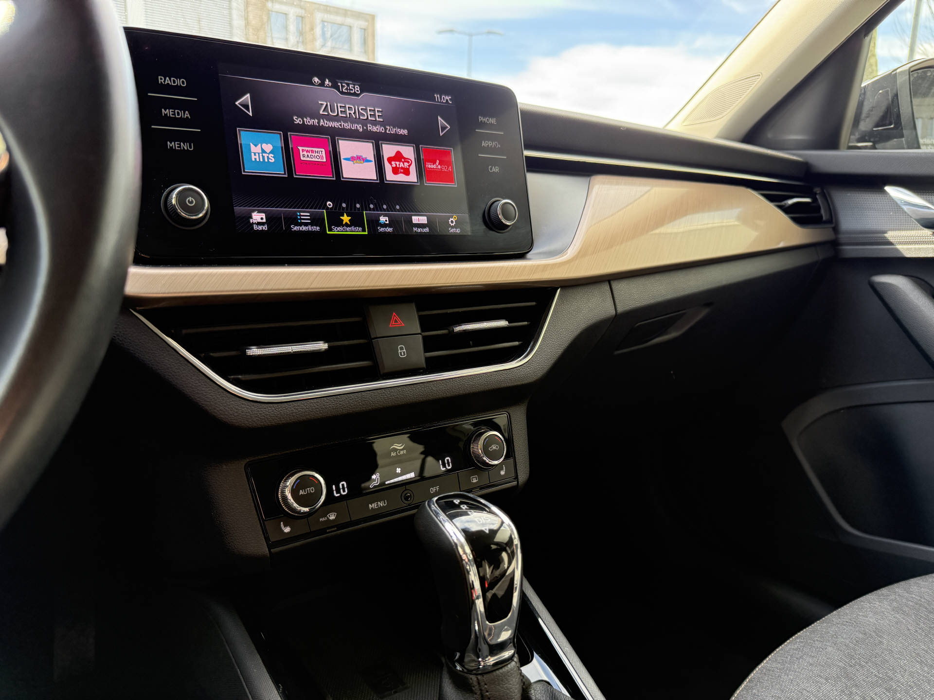SKODA Kamiq 1.0 TSI Style DSG-image-18