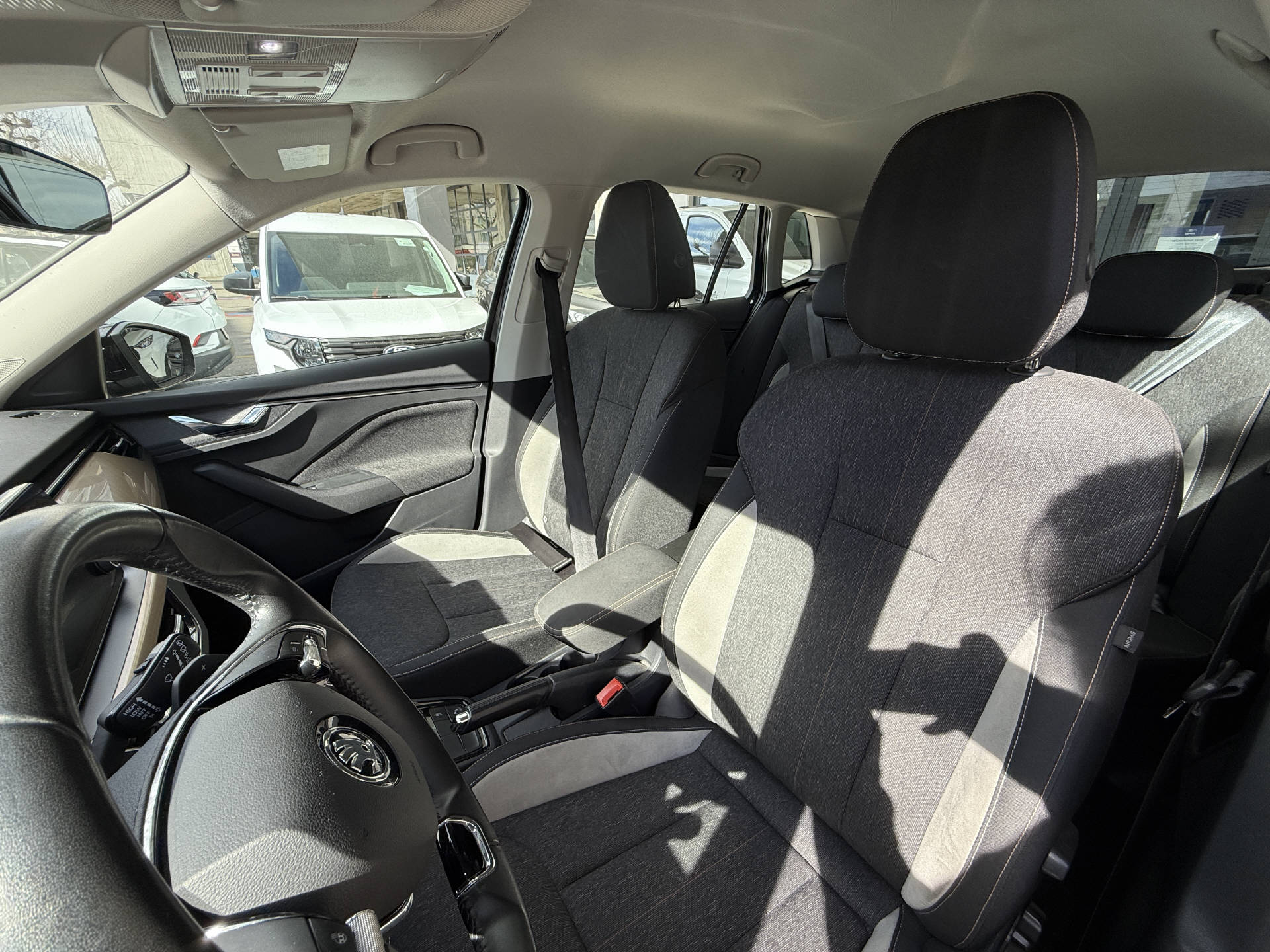 SKODA Kamiq 1.0 TSI Style DSG-image-6