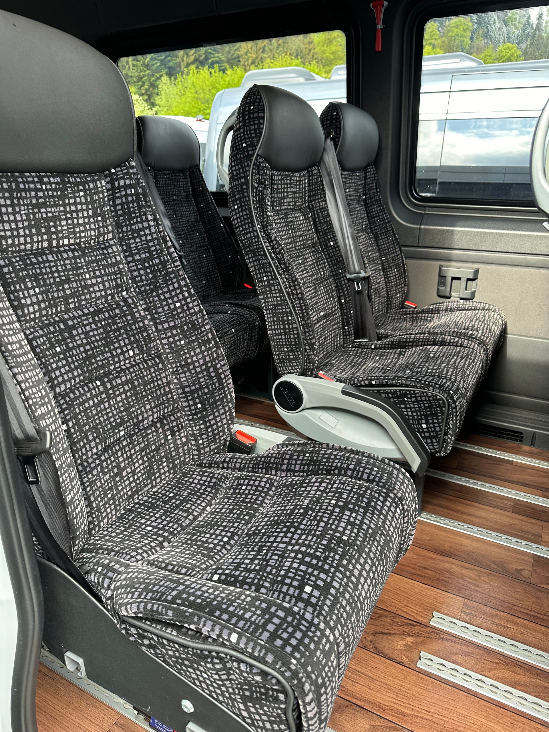 MERCEDES-BENZ Sprinter 519 CDI-image-7