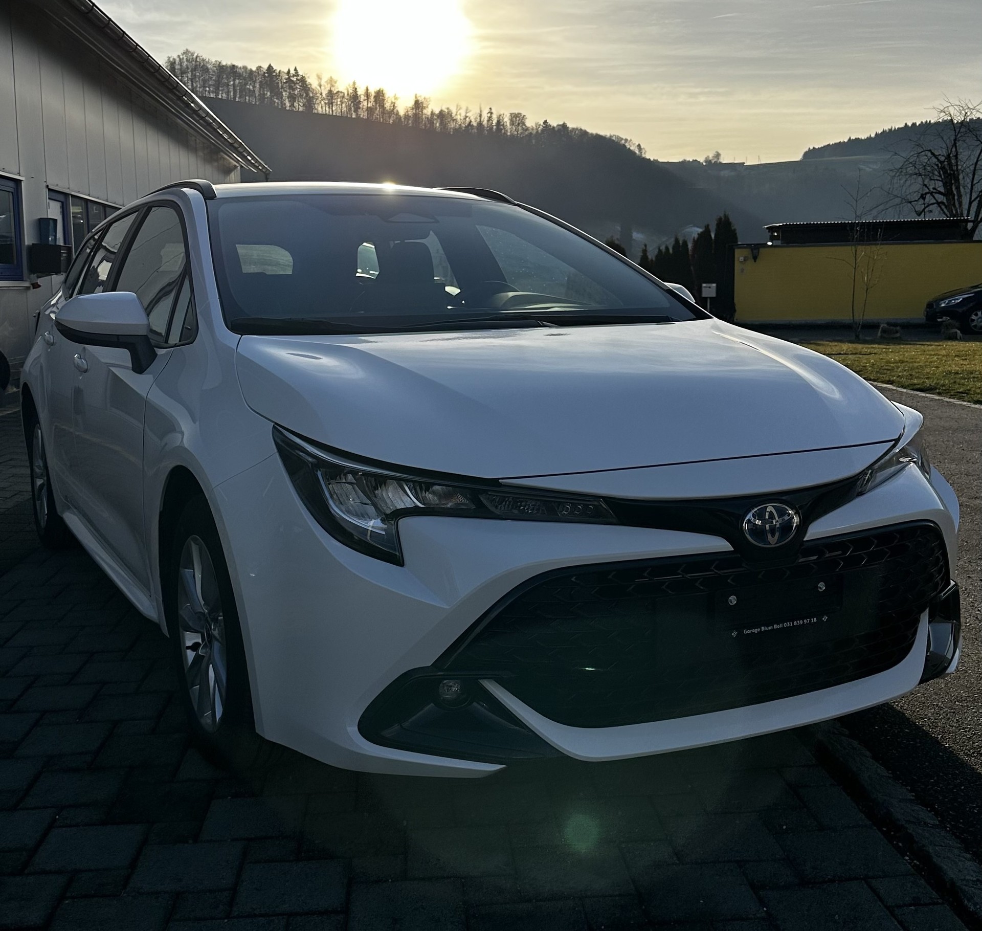 TOYOTA Corolla Touring Sports 1.8 HSD Comfort e-CVT