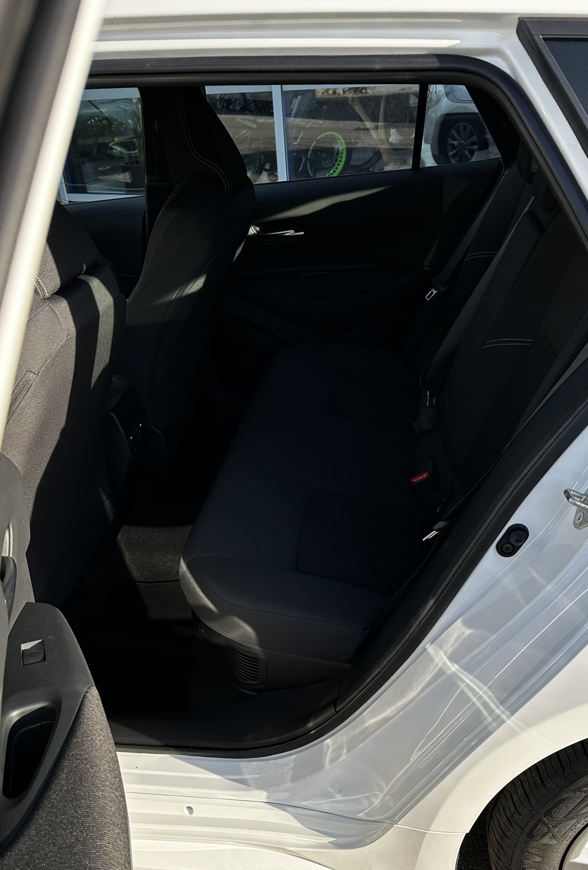TOYOTA Corolla Touring Sports 1.8 HSD Comfort e-CVT-image-10