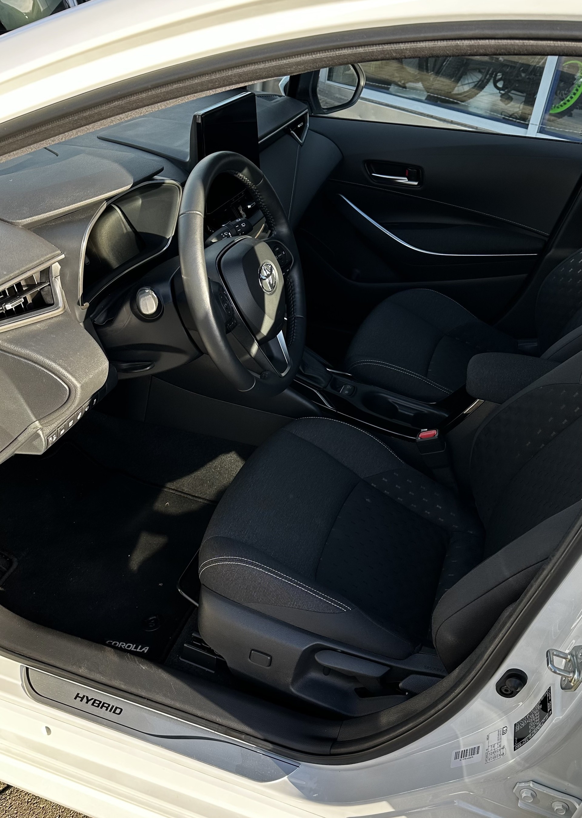 TOYOTA Corolla Touring Sports 1.8 HSD Comfort e-CVT-image-9
