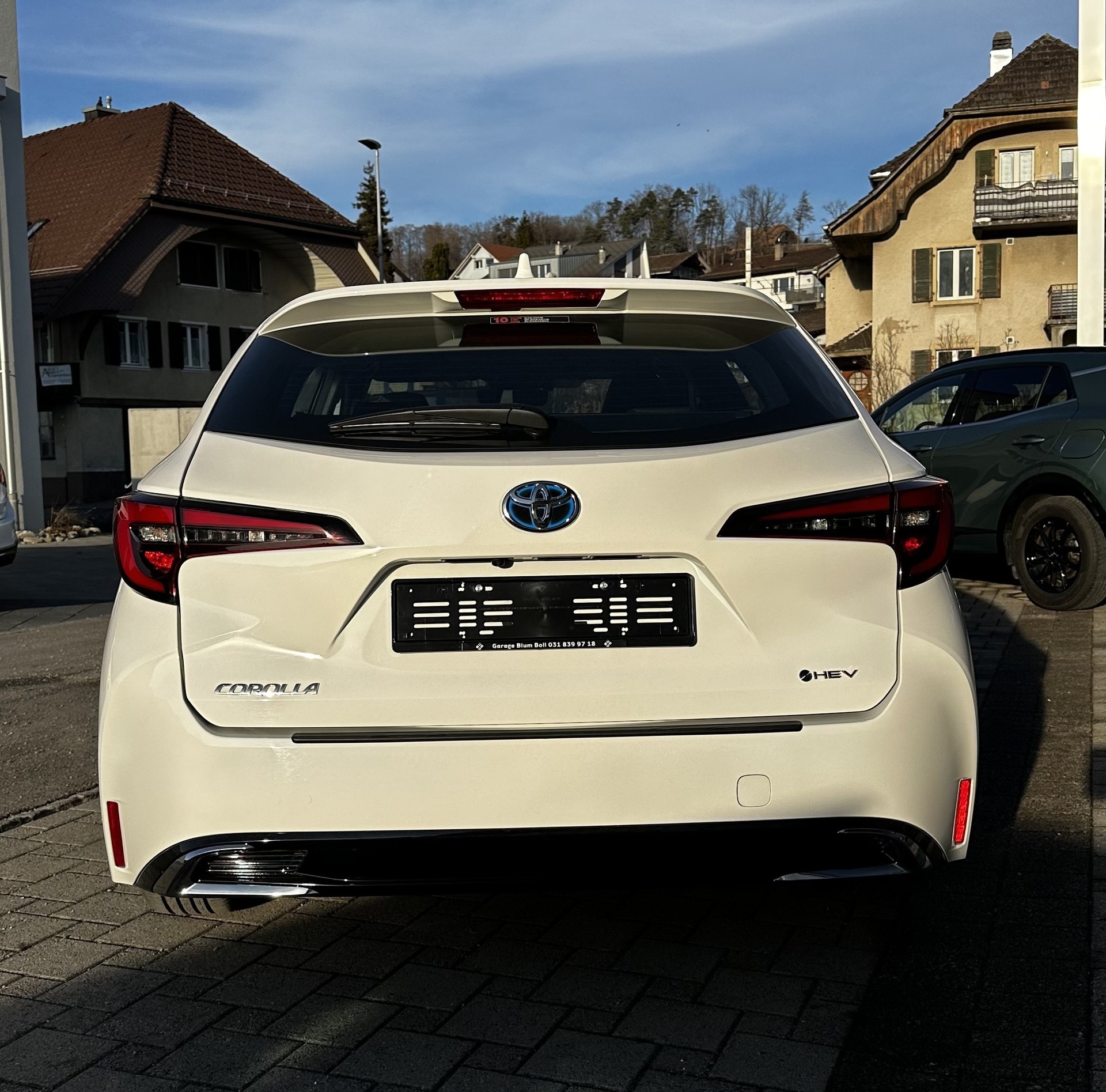 TOYOTA Corolla Touring Sports 1.8 HSD Comfort e-CVT-showroom-element-3