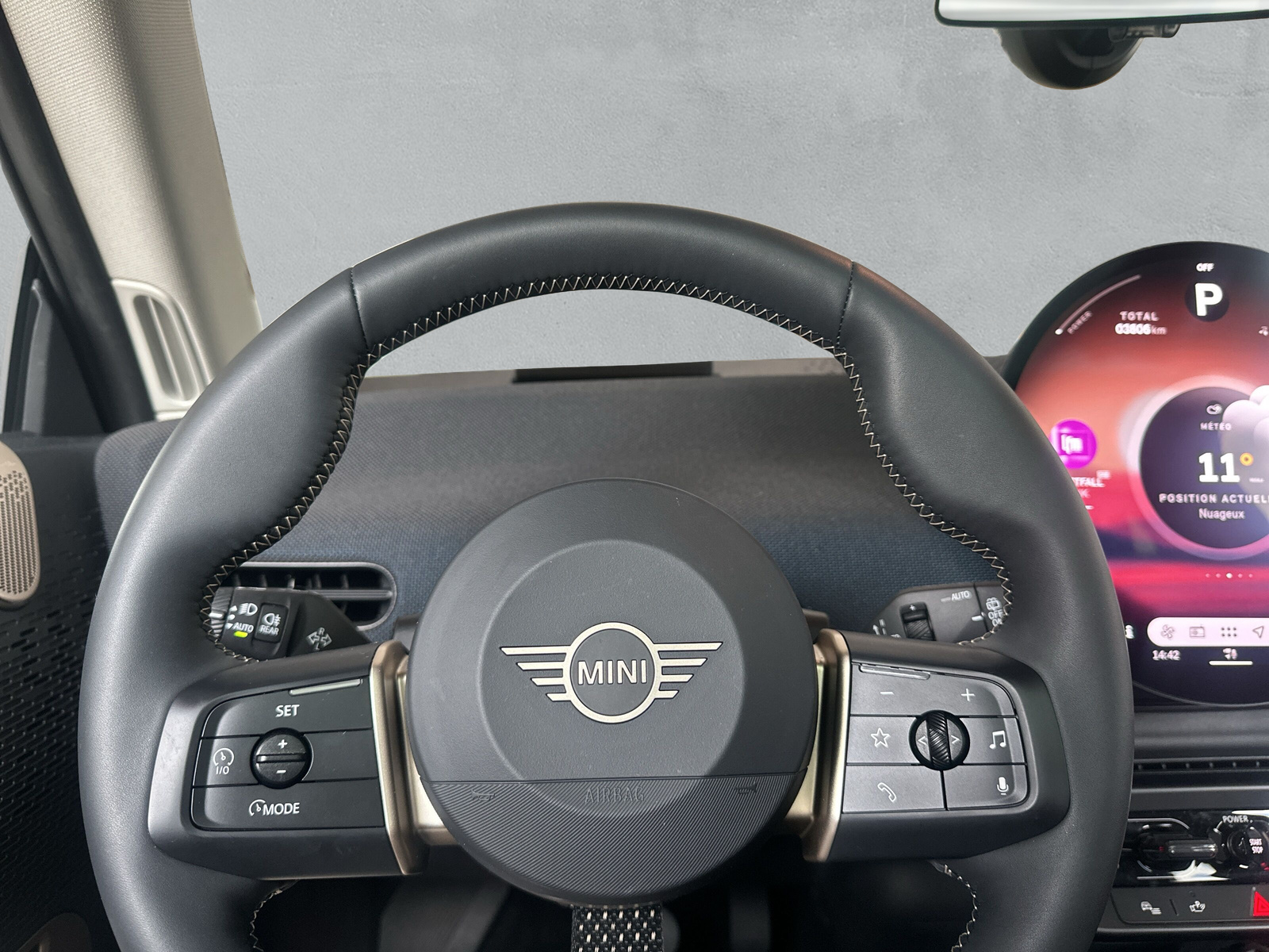 MINI Cooper SE-image-18