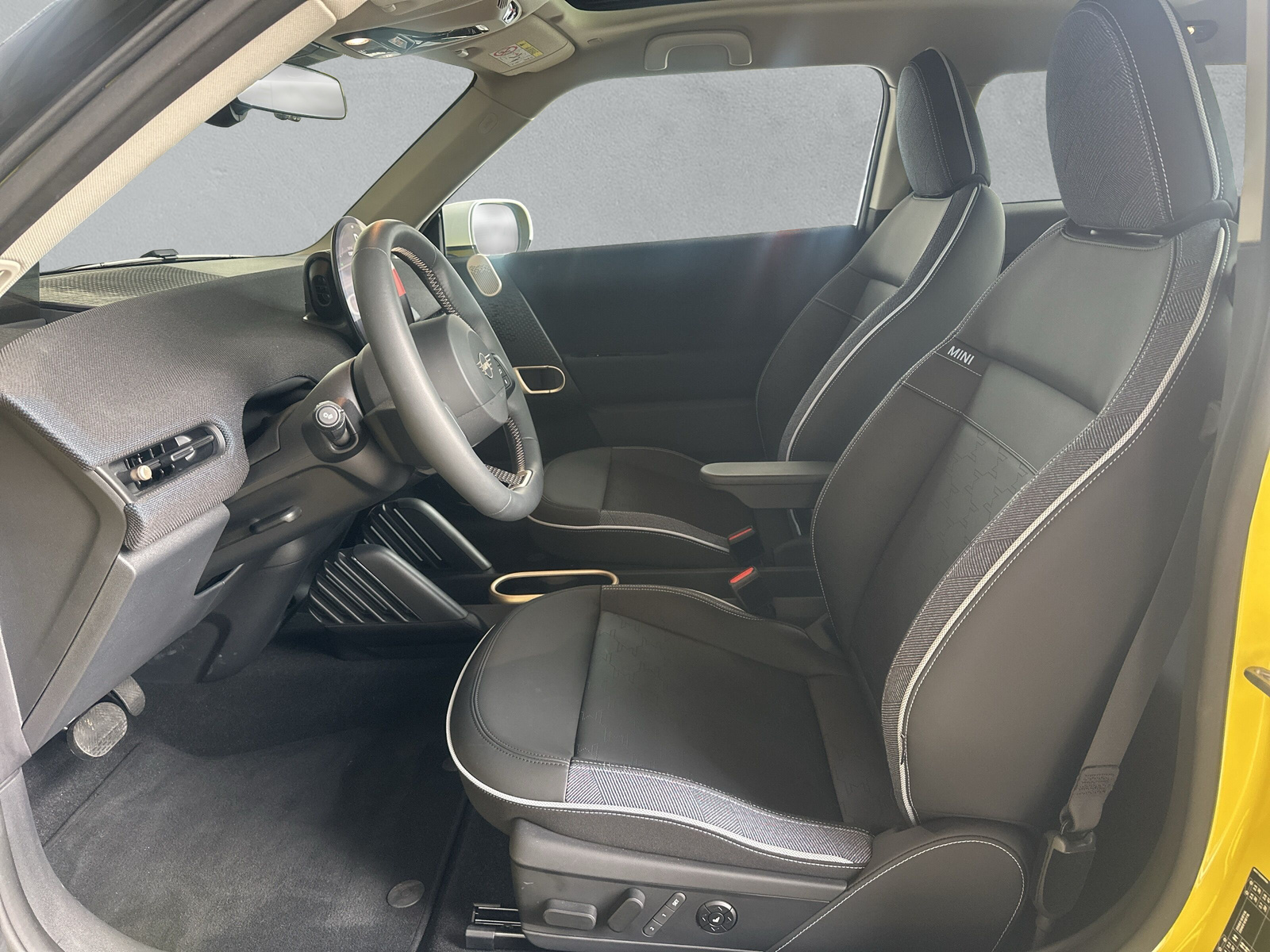 MINI Cooper SE-image-10
