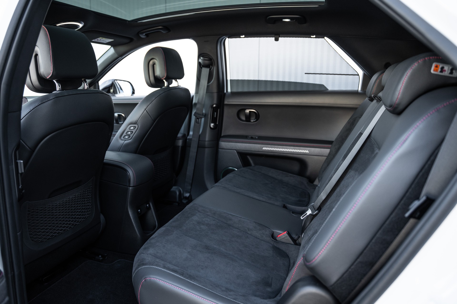 HYUNDAI Ioniq 5 N-Line 84kWh 4WD Bucher Edition-image-11