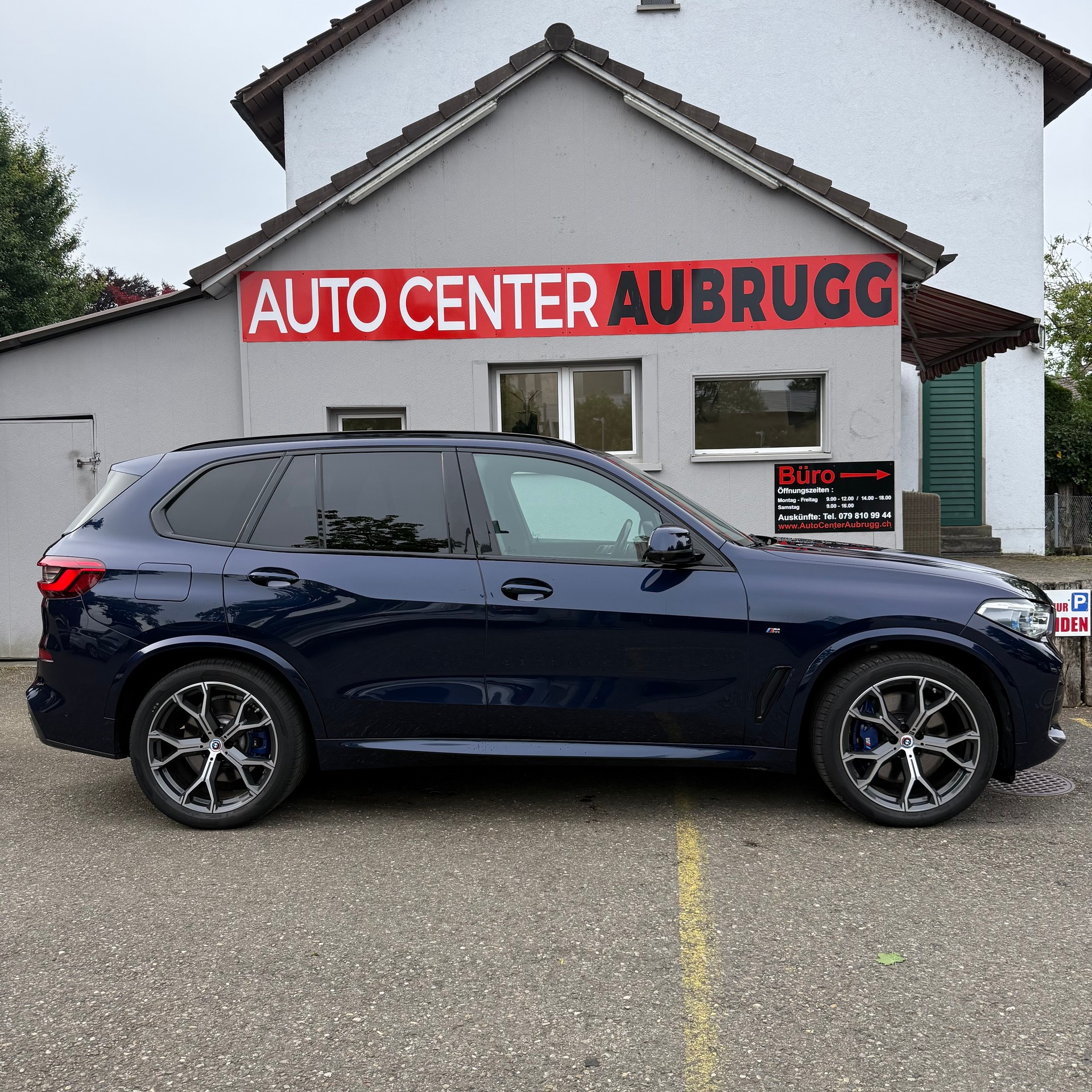 BMW X5 xDrive 30d Steptronic M SPORT PLUS *LEDER / PANORAMA-DACH / 21 ZOLL ALU / LUFT-FEDERUNG*-image-7