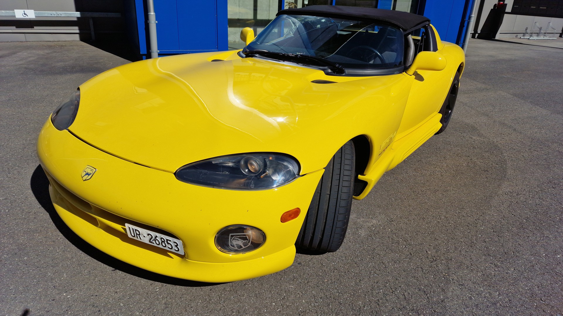 DODGE VIPER-image-12