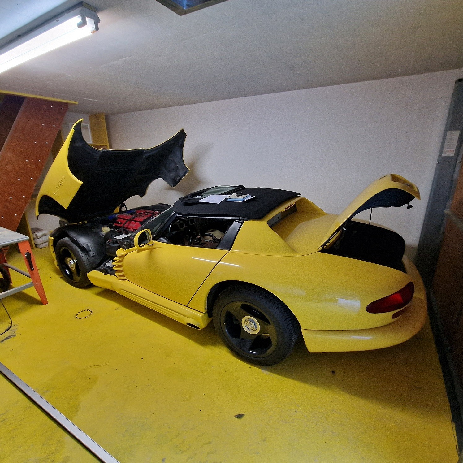DODGE VIPER-image-3