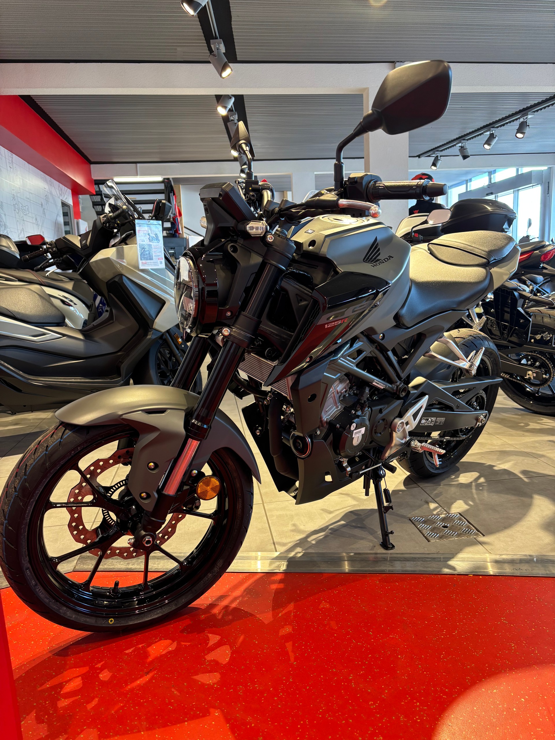 HONDA CB 125 R-image-3