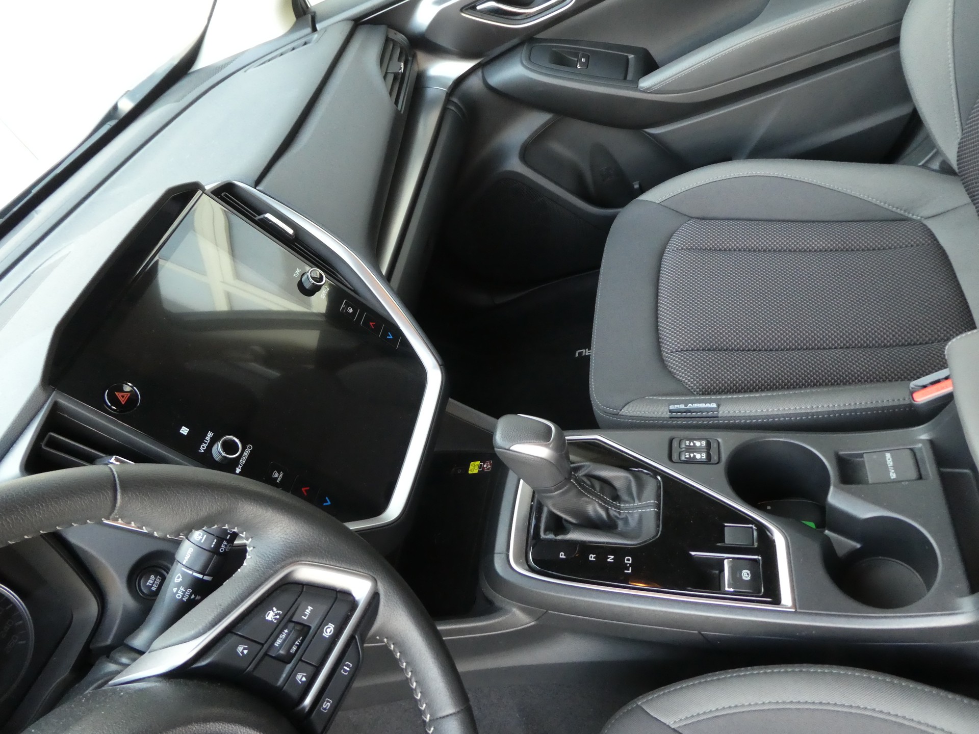SUBARU Impreza 2.0 e-Boxer Swiss Plus AWD Lineartronic-image-11