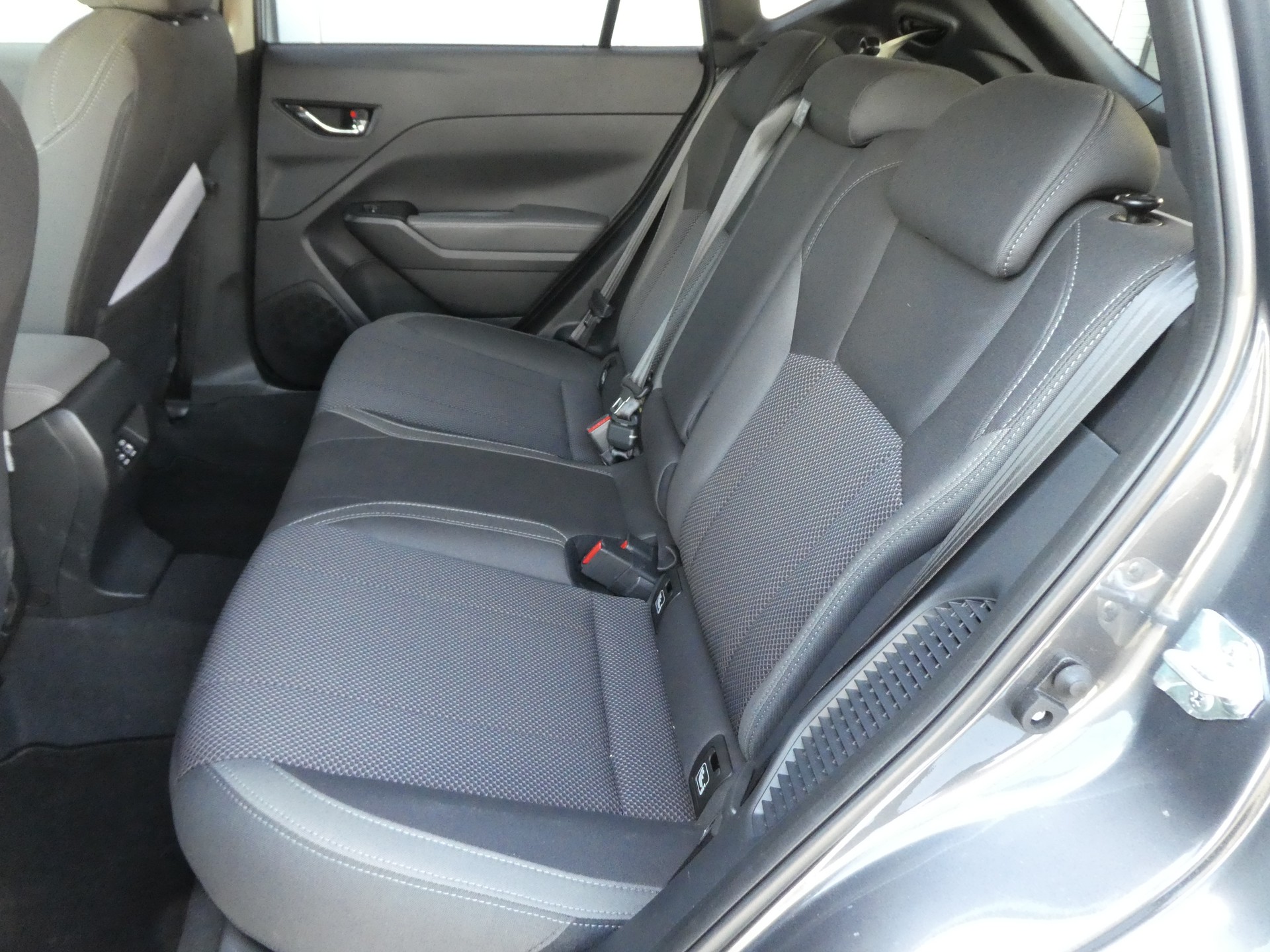 SUBARU Impreza 2.0 e-Boxer Swiss Plus AWD Lineartronic-image-9