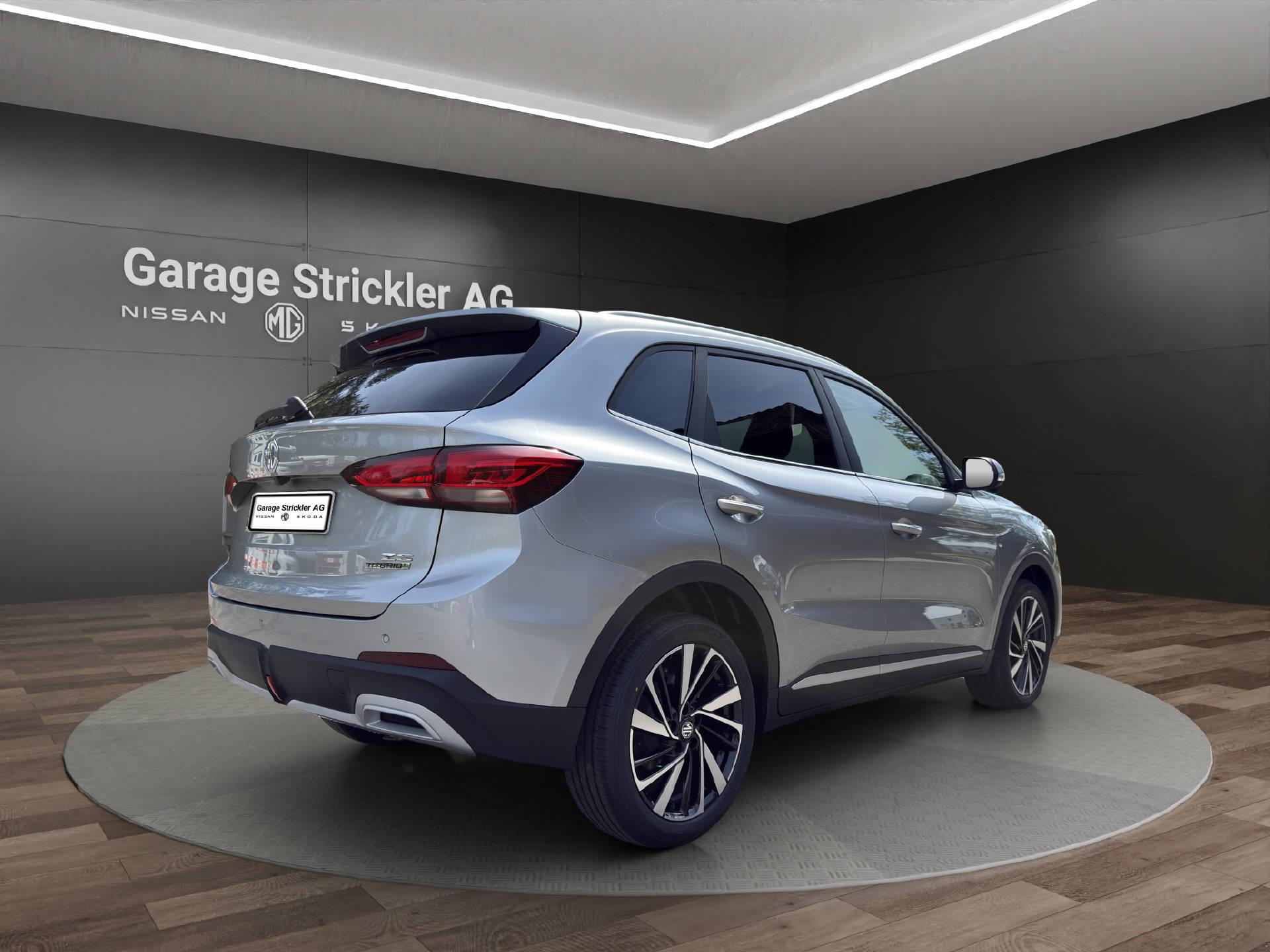 MG ZS 1.5 Hybrid+ Luxury-image-4
