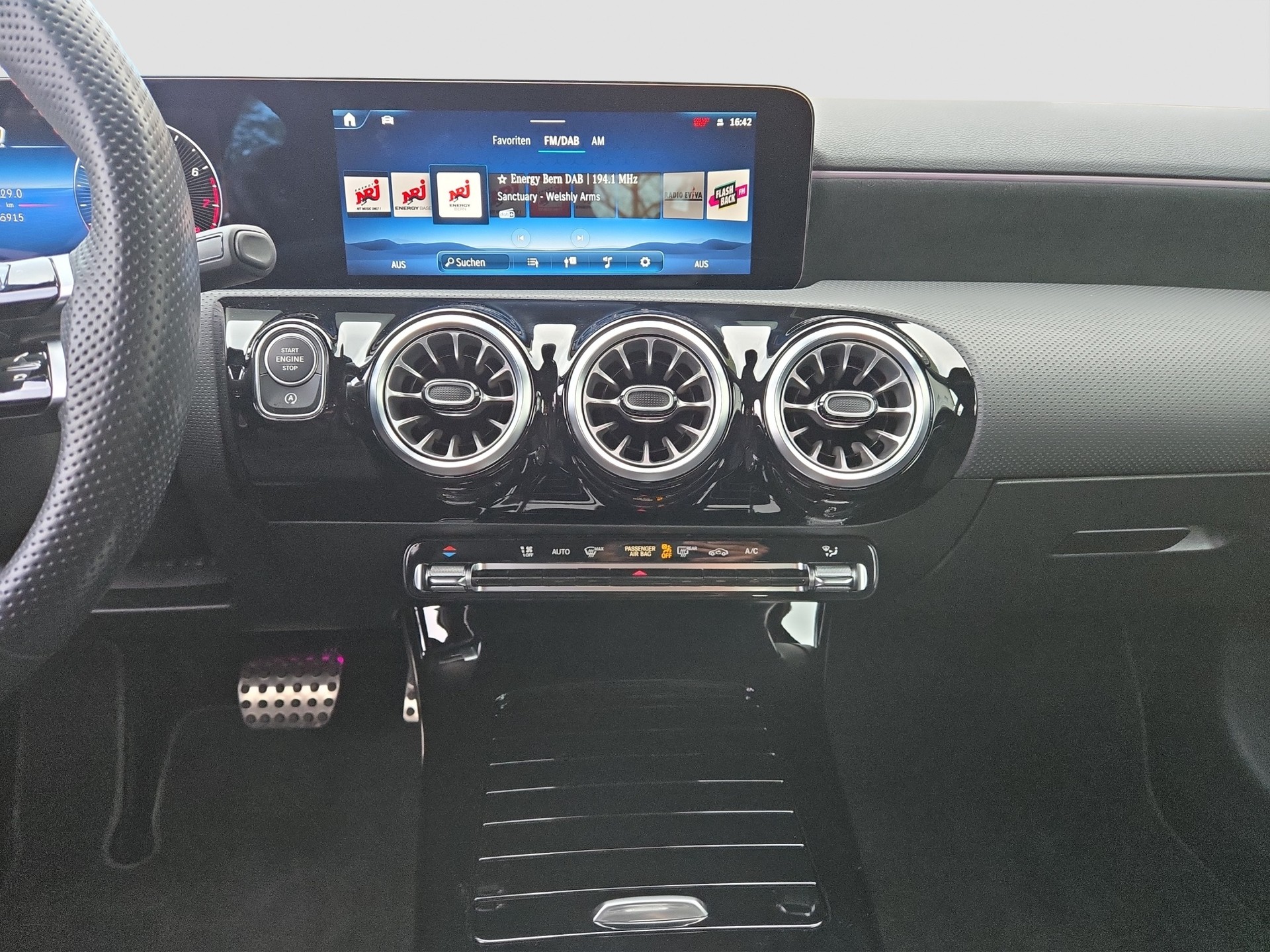 MERCEDES-BENZ A 250 4Matic 8G-DCT AMG-Line-image-10
