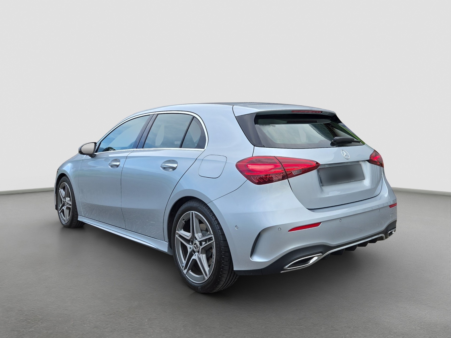MERCEDES-BENZ A 250 4Matic 8G-DCT AMG-Line-showroom-element-2
