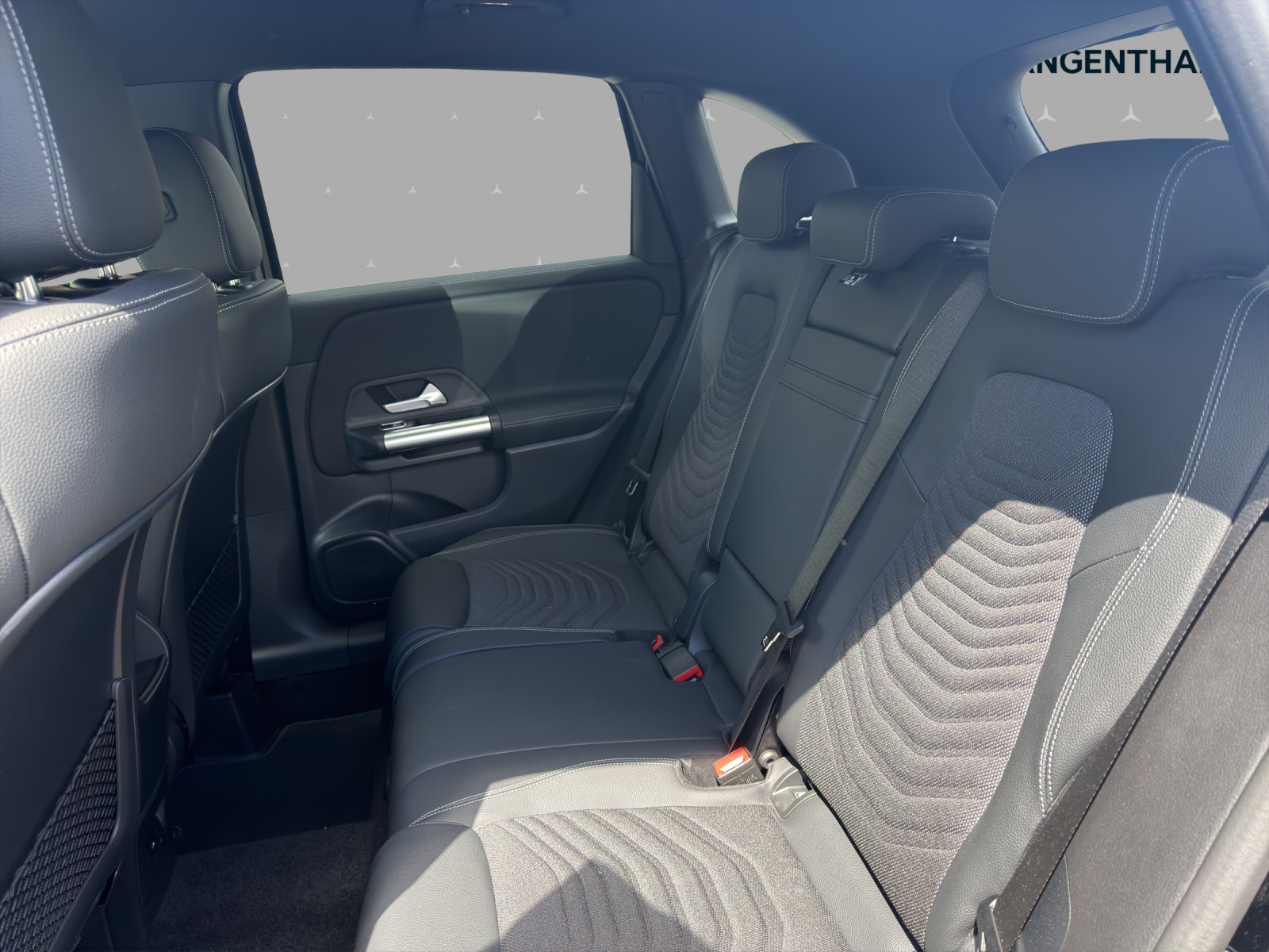 MERCEDES-BENZ B 200 7G-DCT-image-13